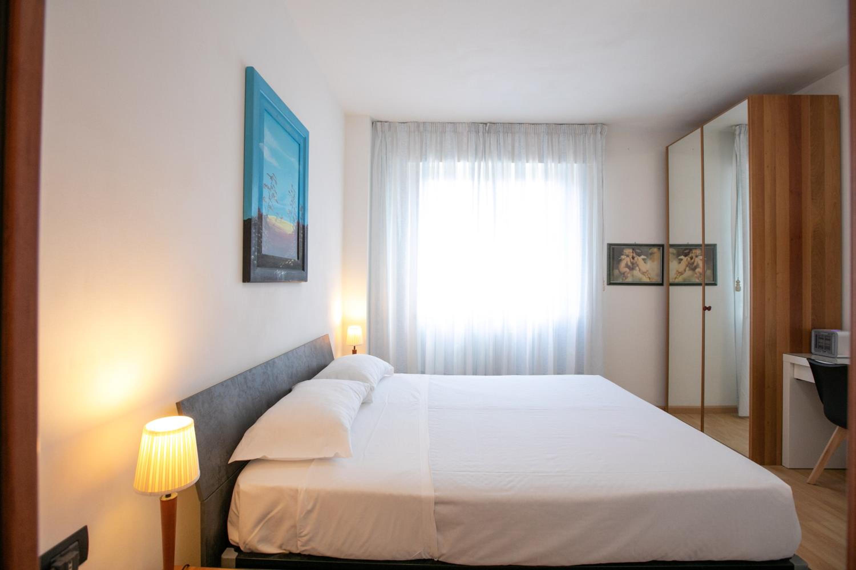 Double Room with Private Bathroom photo 1