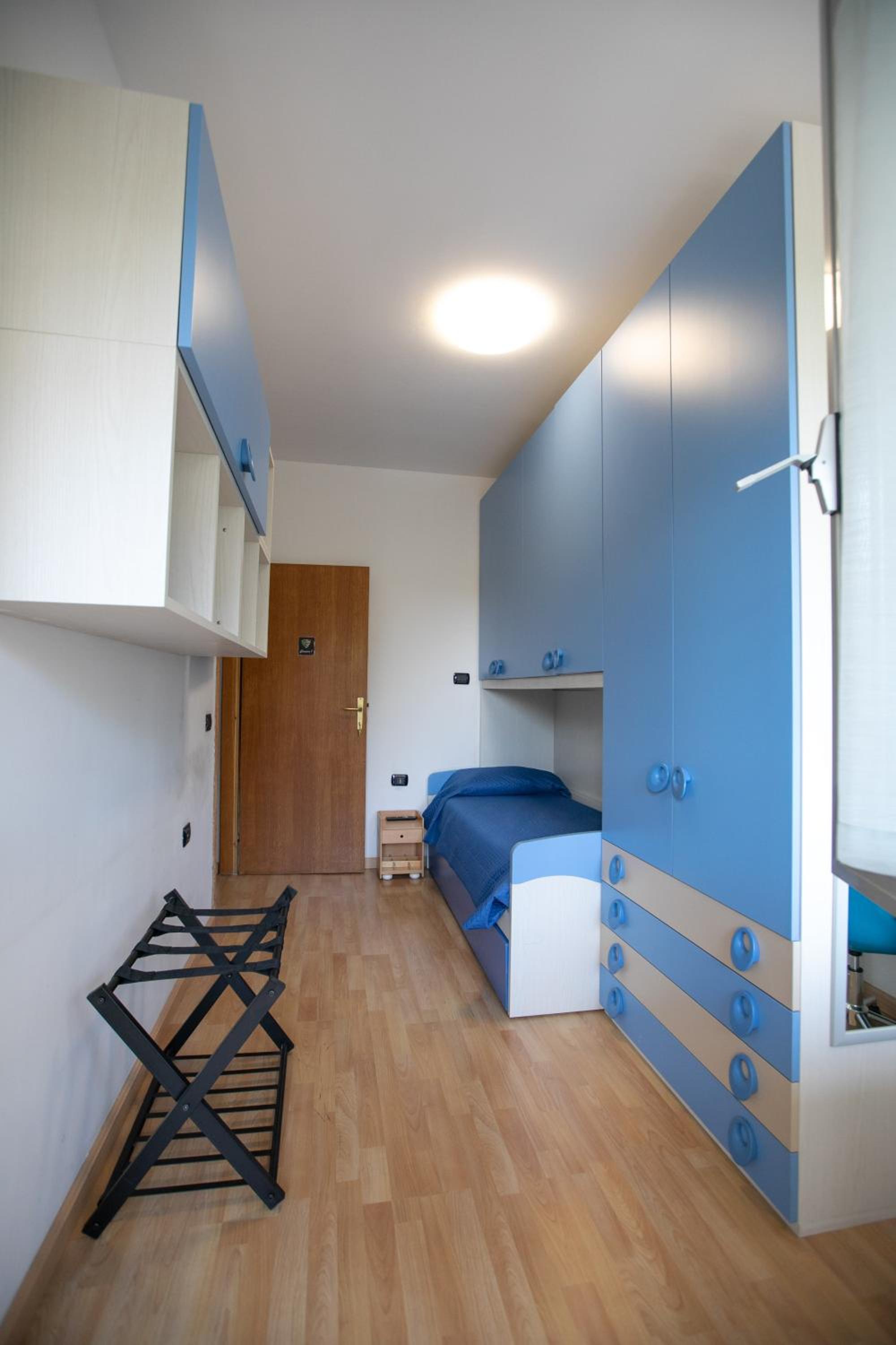 Twin Room with Private External Bathroom photo 1