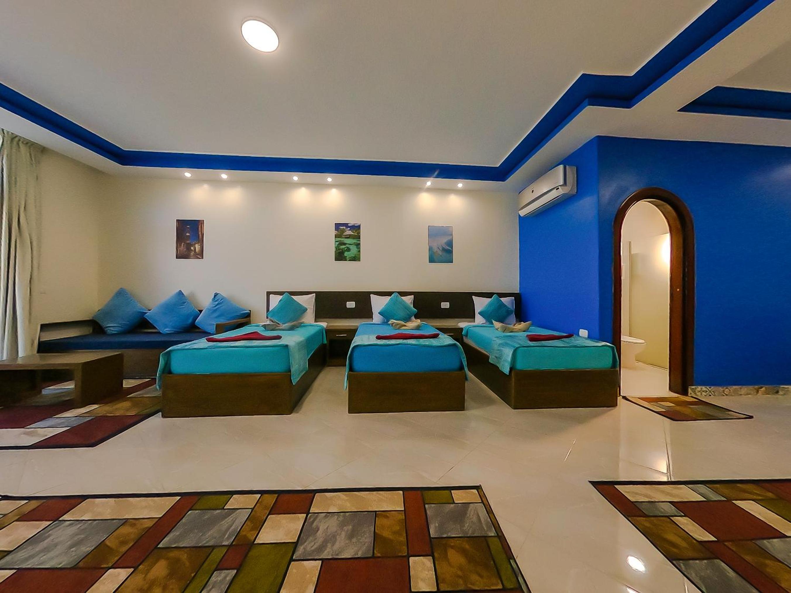 Suite with Sea View - Photo 17