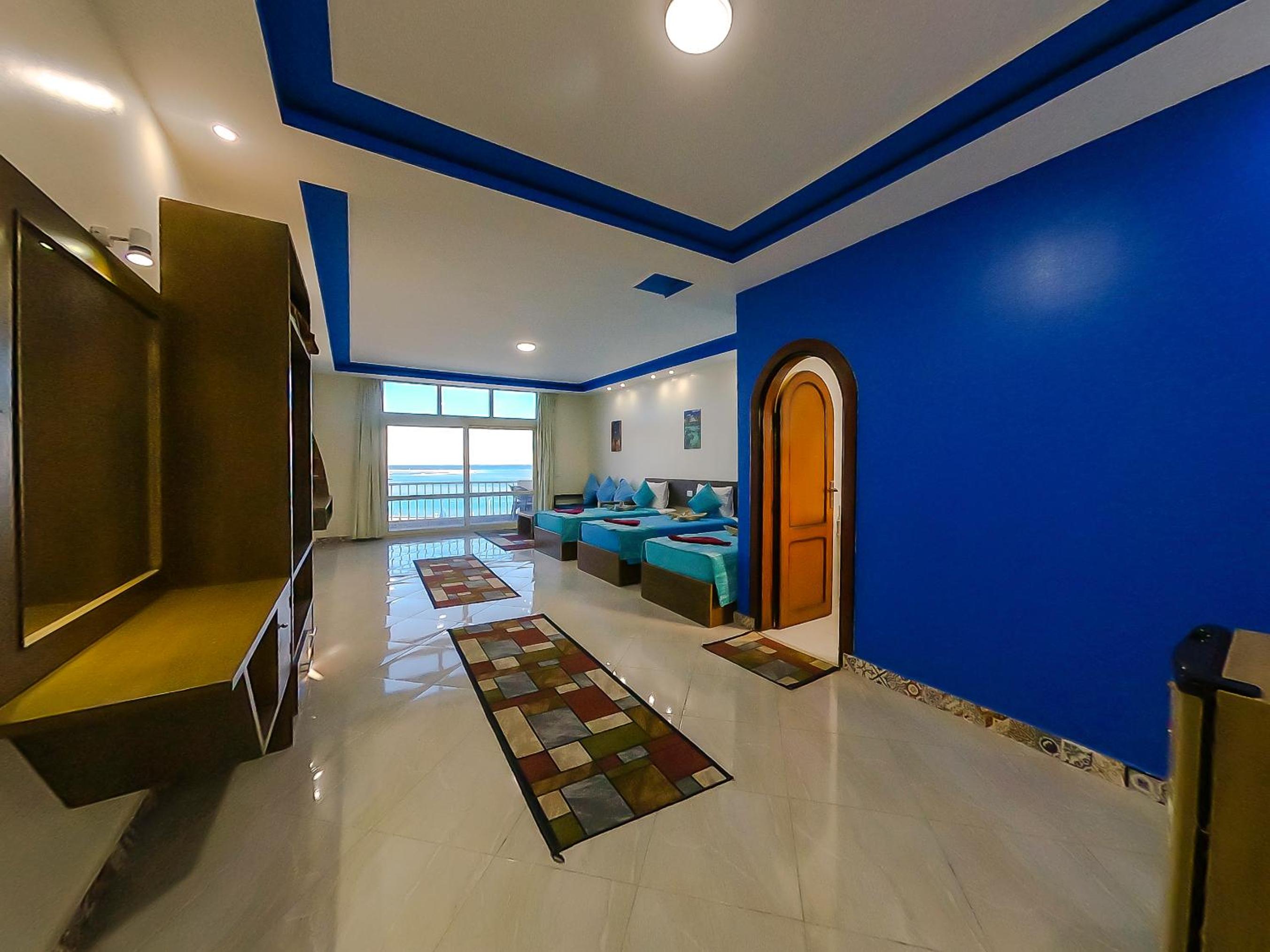 Suite with Sea View - Photo 20