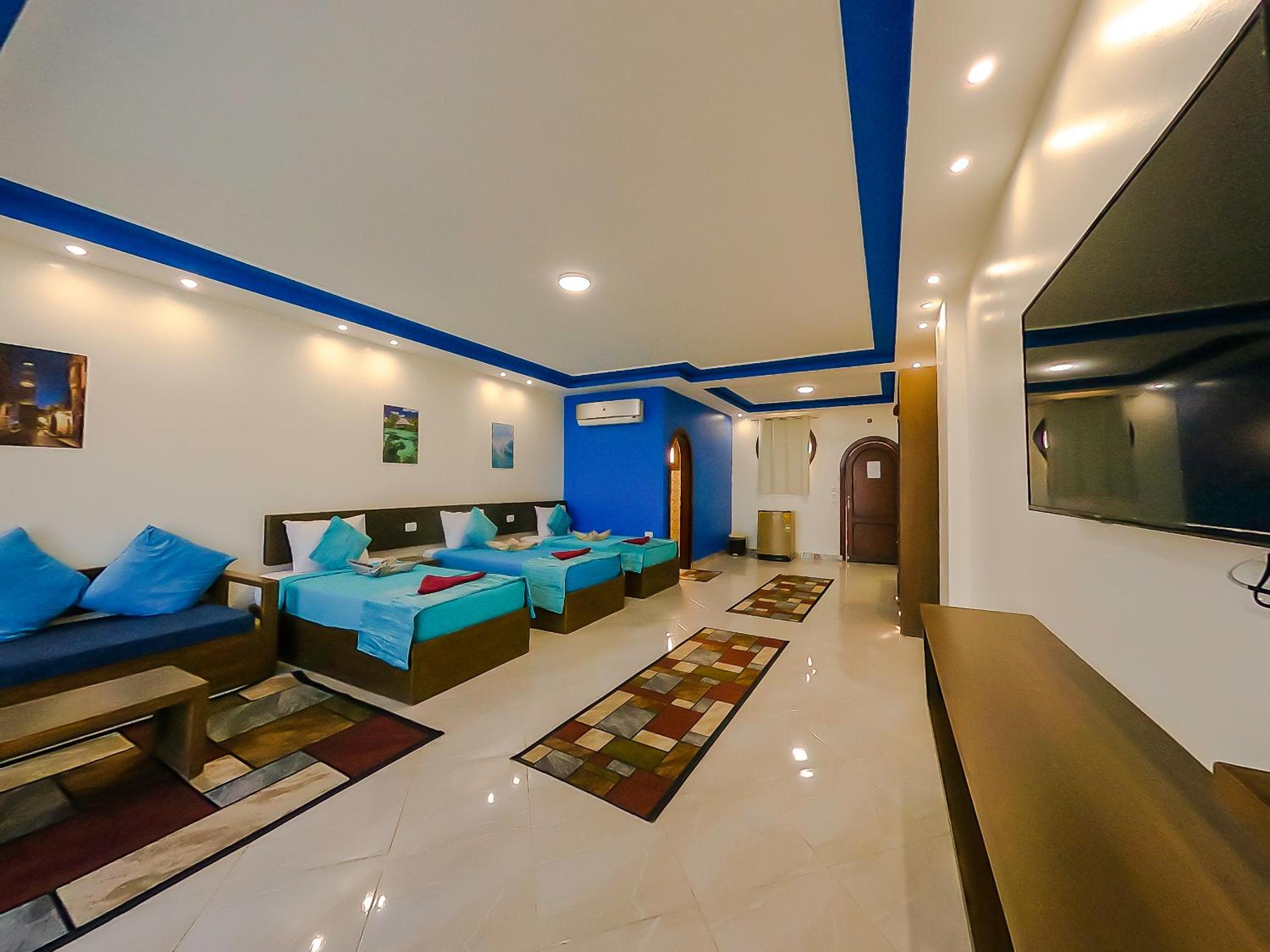 Suite with Sea View - Photo 8