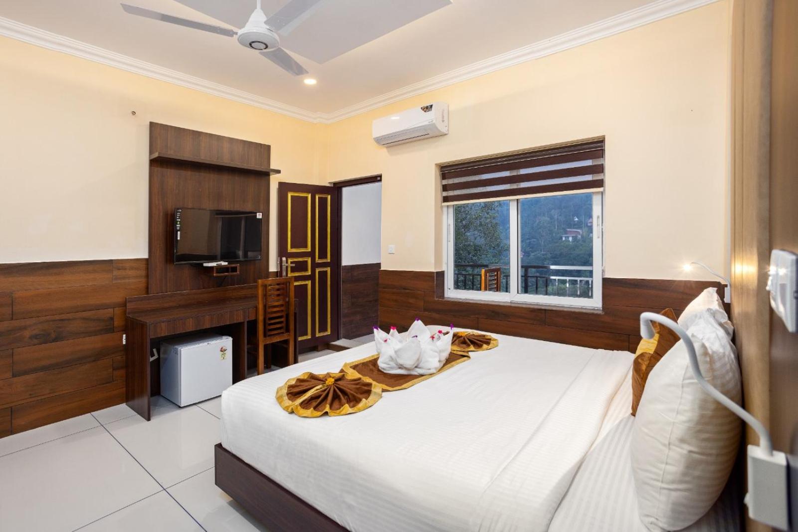 Suite with Balcony - Photo 5