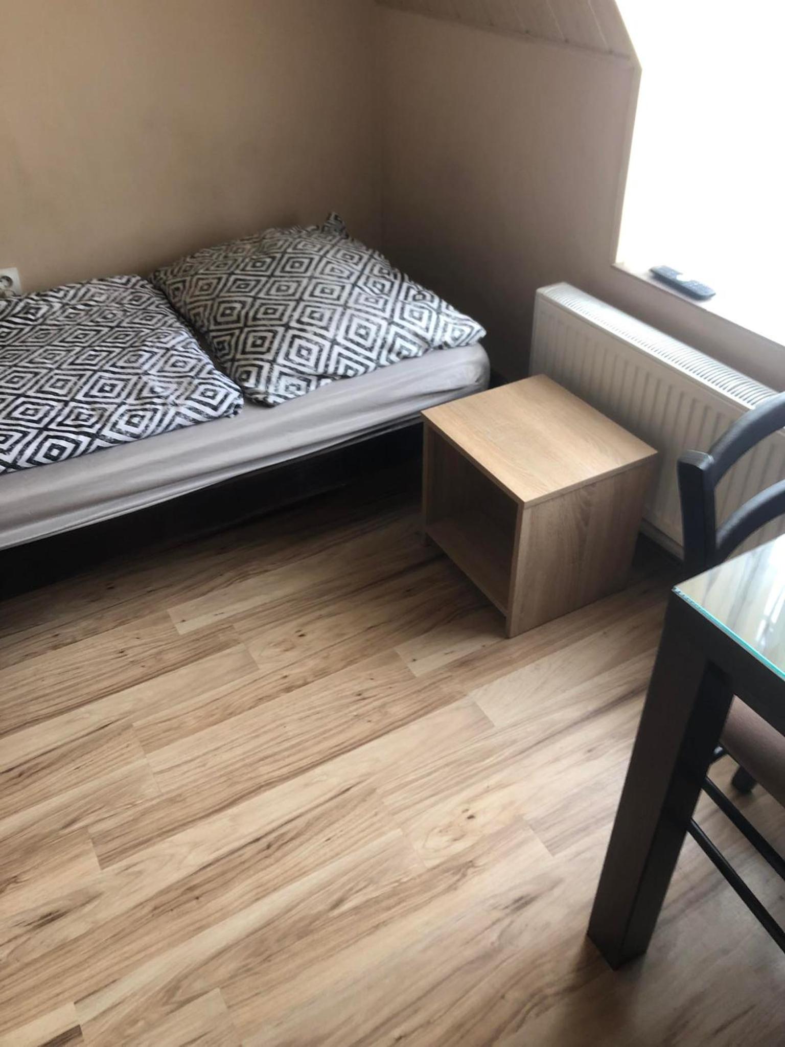 Single Room with Bathroom photo 3