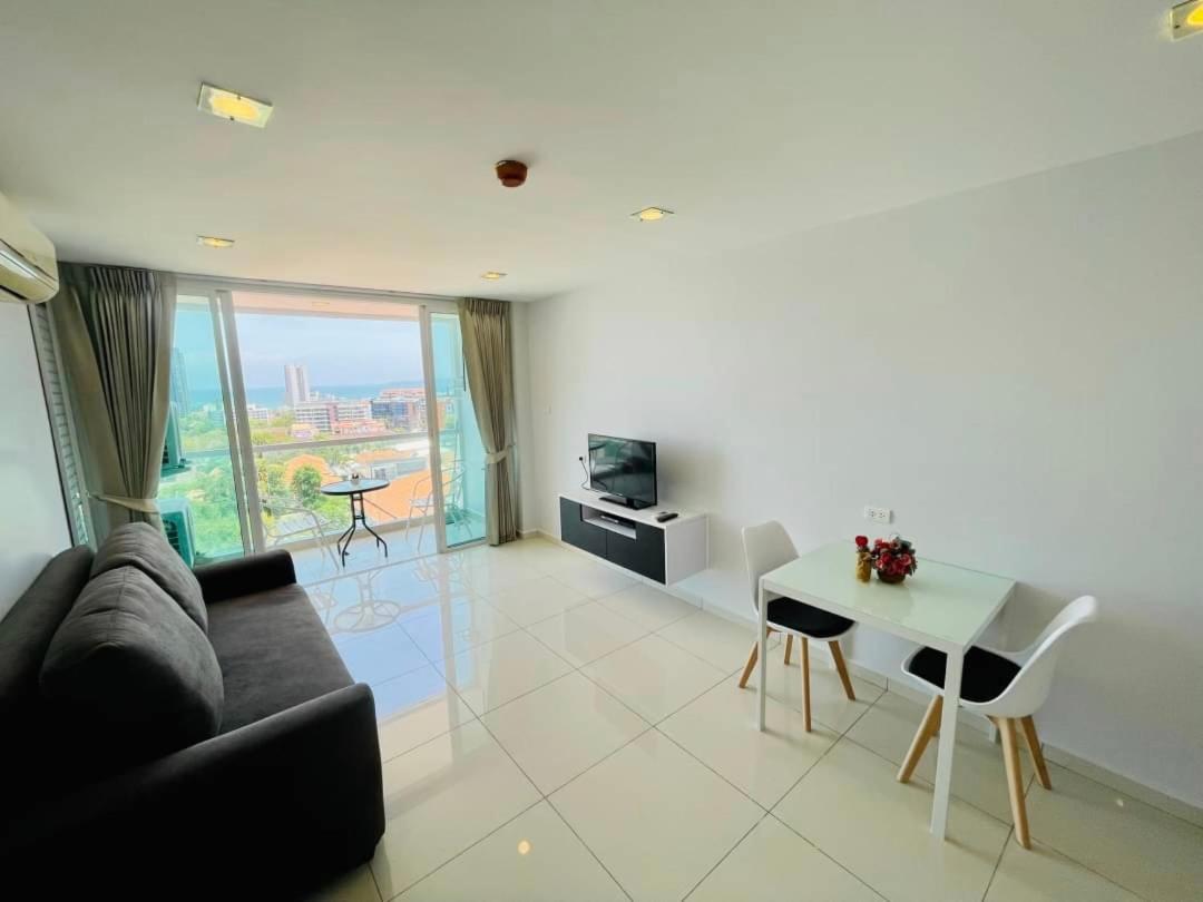 Deluxe Suite with Sea View photo 1