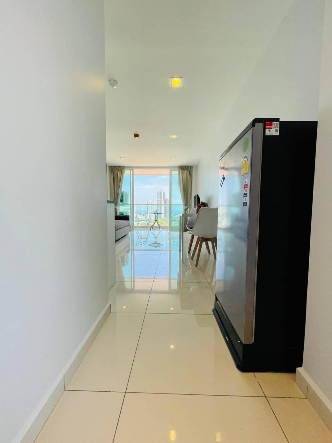 Deluxe Suite with Sea View photo 3