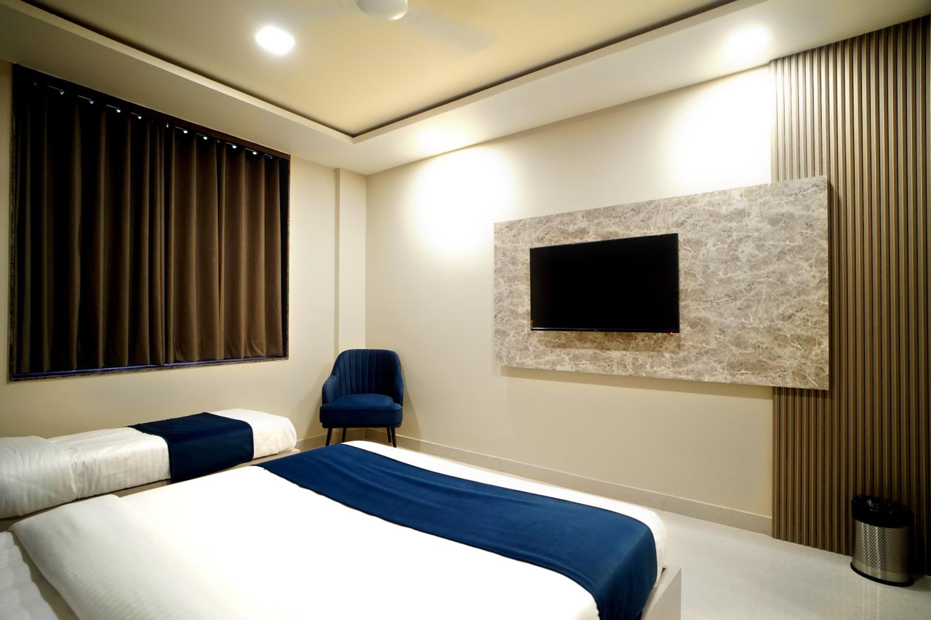 Deluxe Triple Room - Photo 4