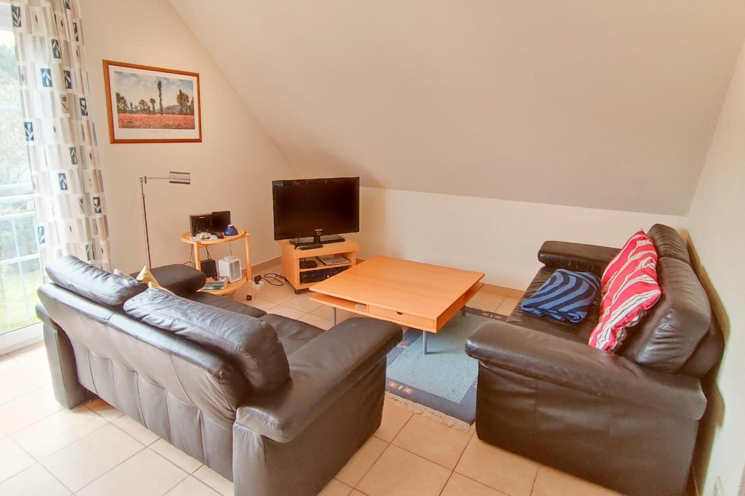 Apartment with Balcony photo 1