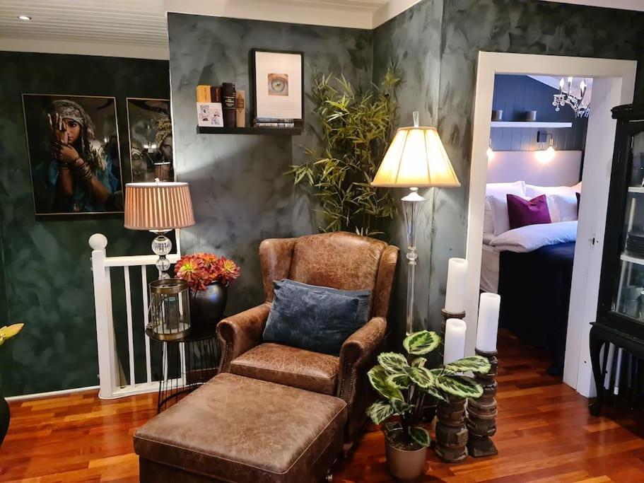 Three-Bedroom Apartment photo 1
