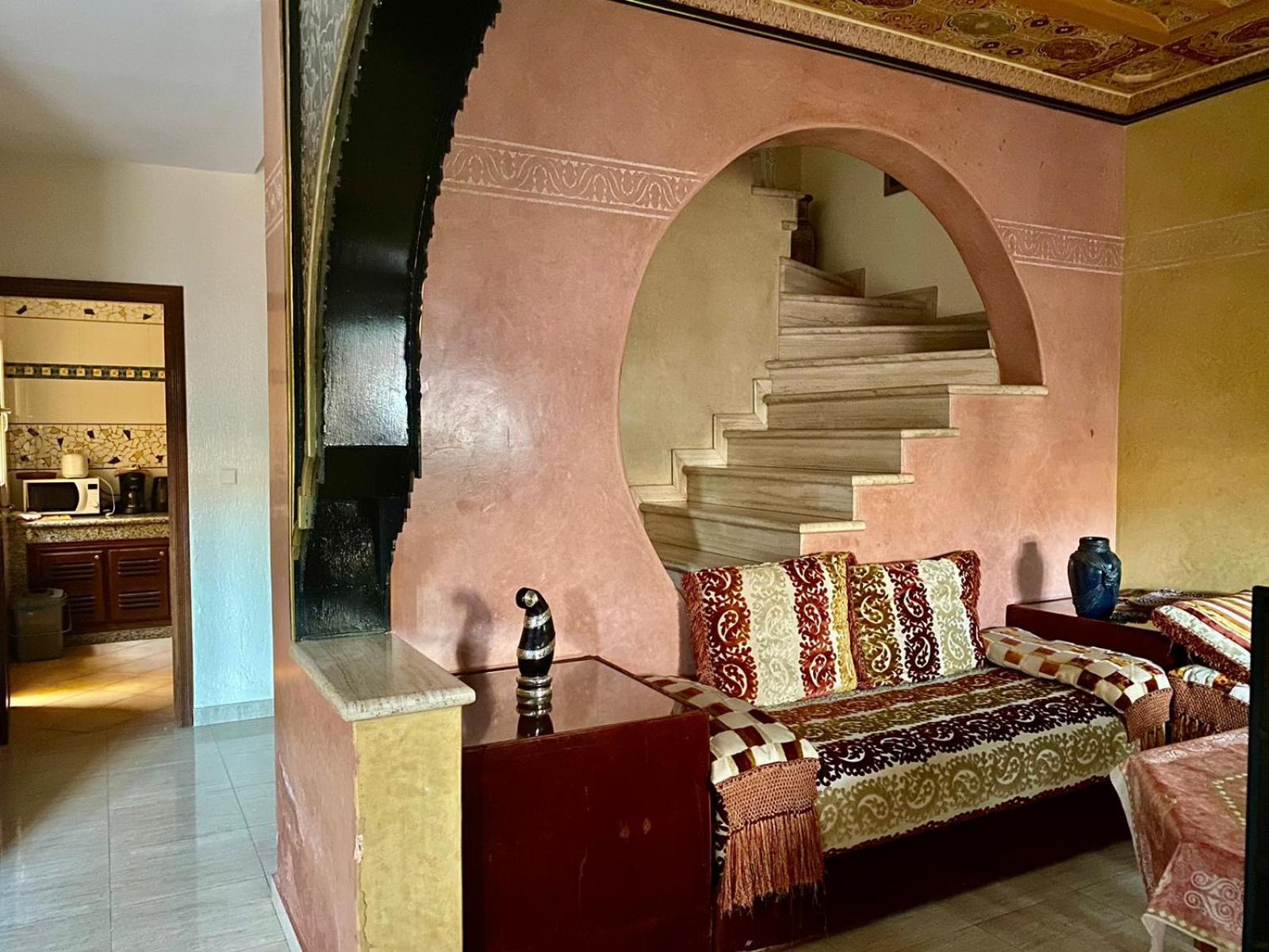 Four-Bedroom House - Photo 16