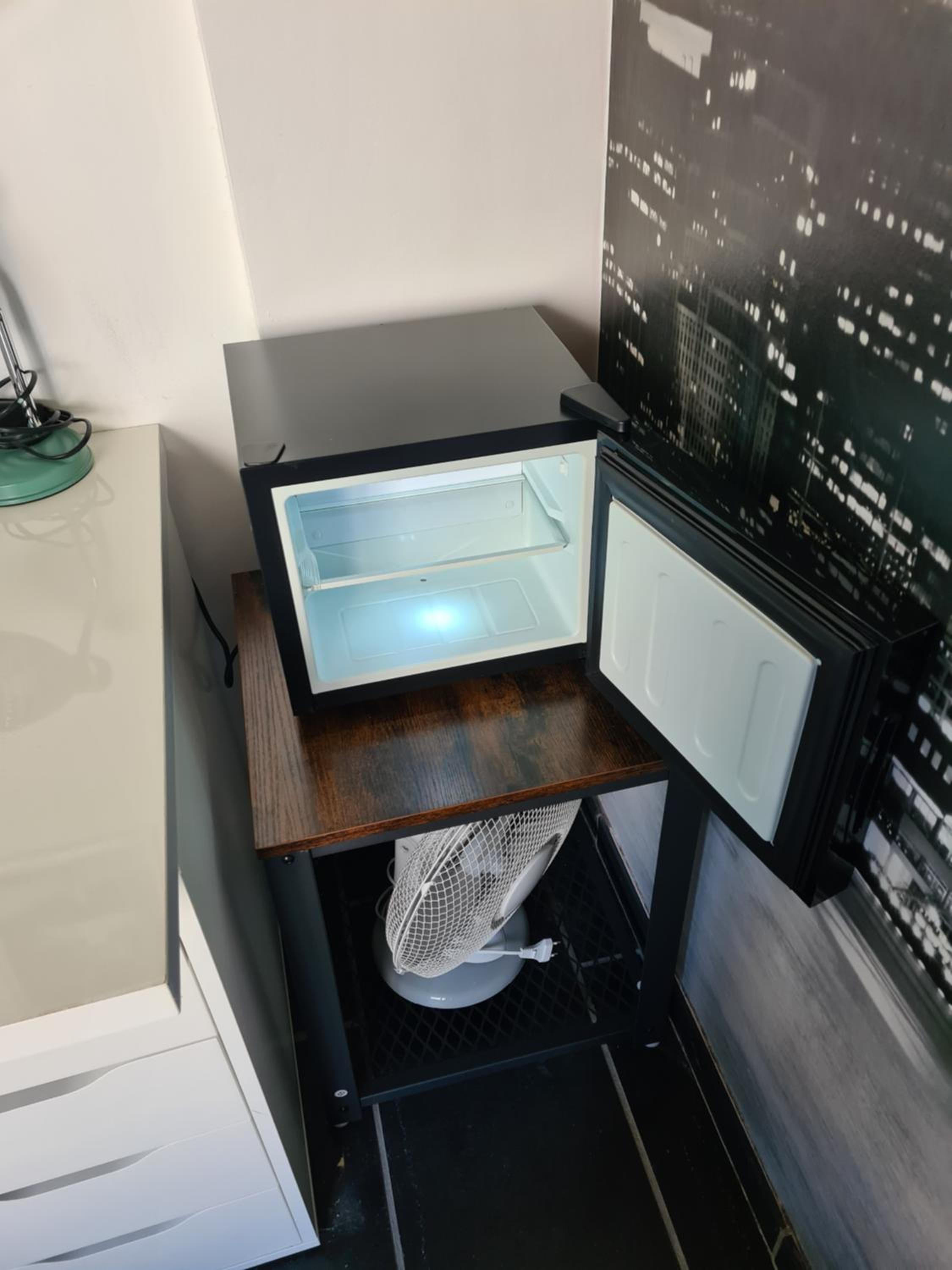Standard Single Room with Shared Bathroom