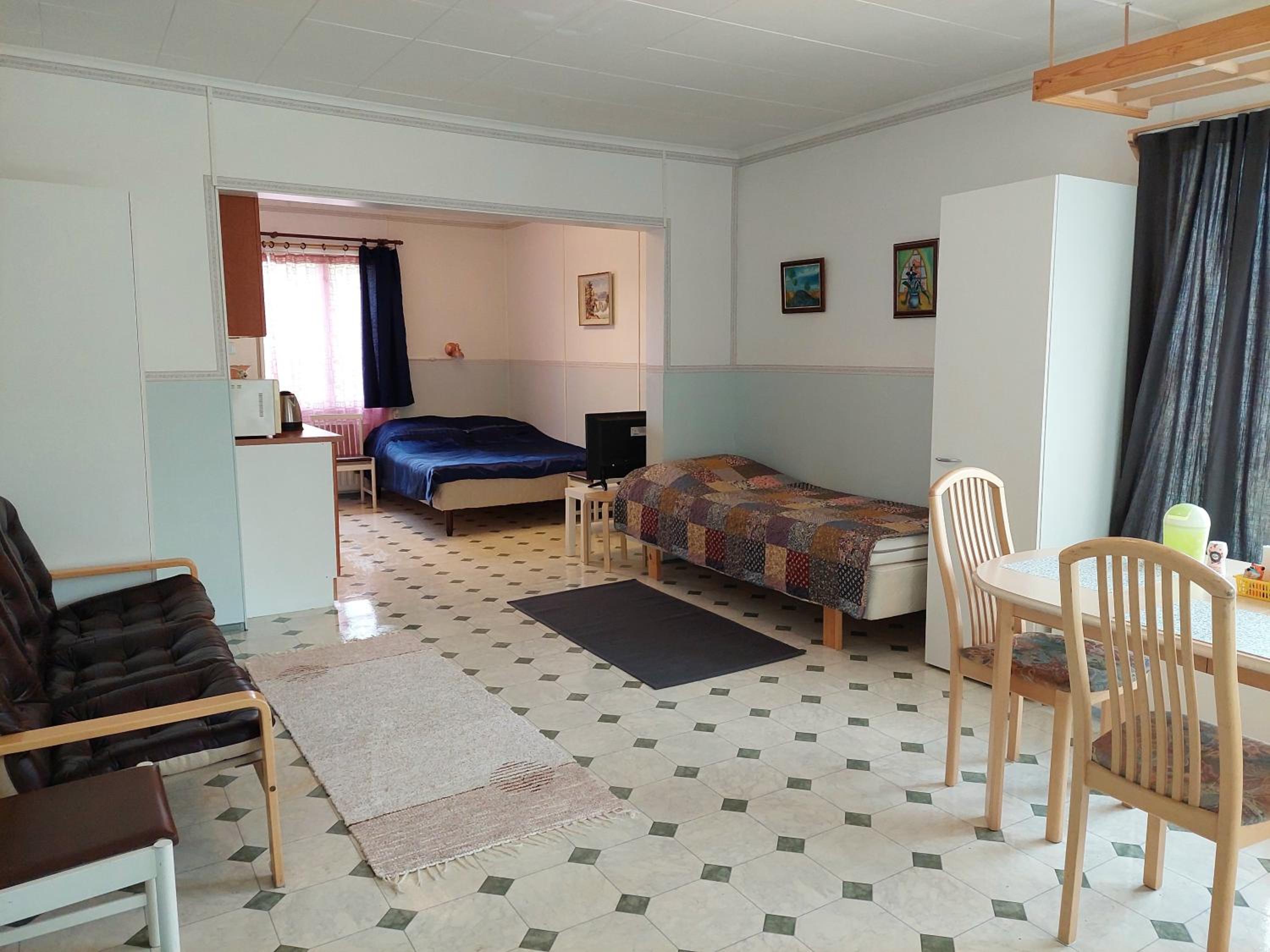 Twin Room with City View - Photo 15