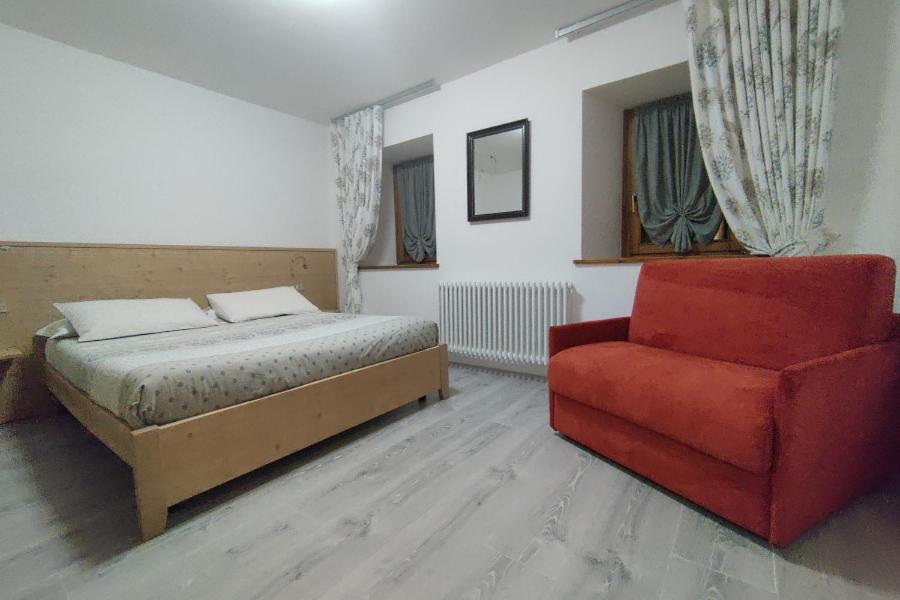 Two-Bedroom Apartment with Balcony photo 1