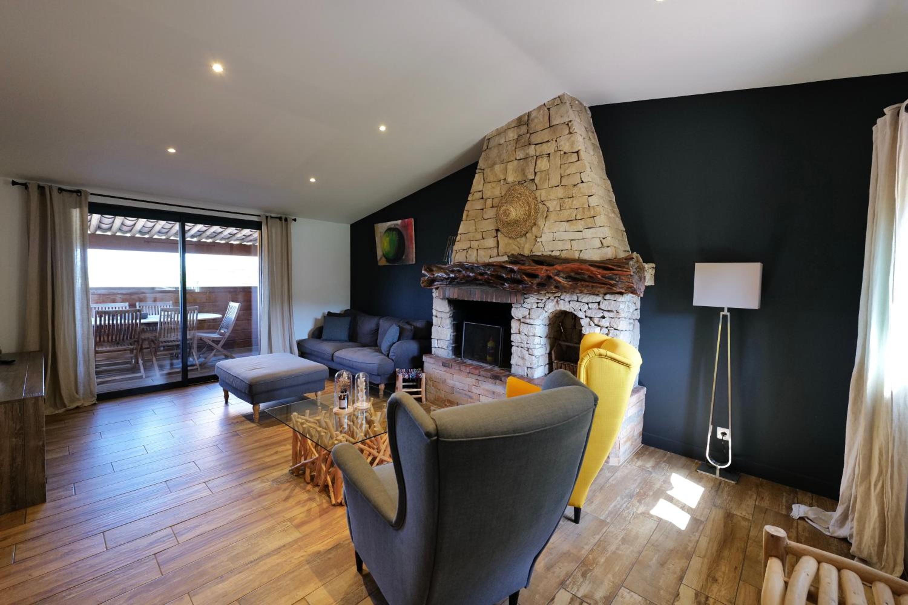 Superior Apartment