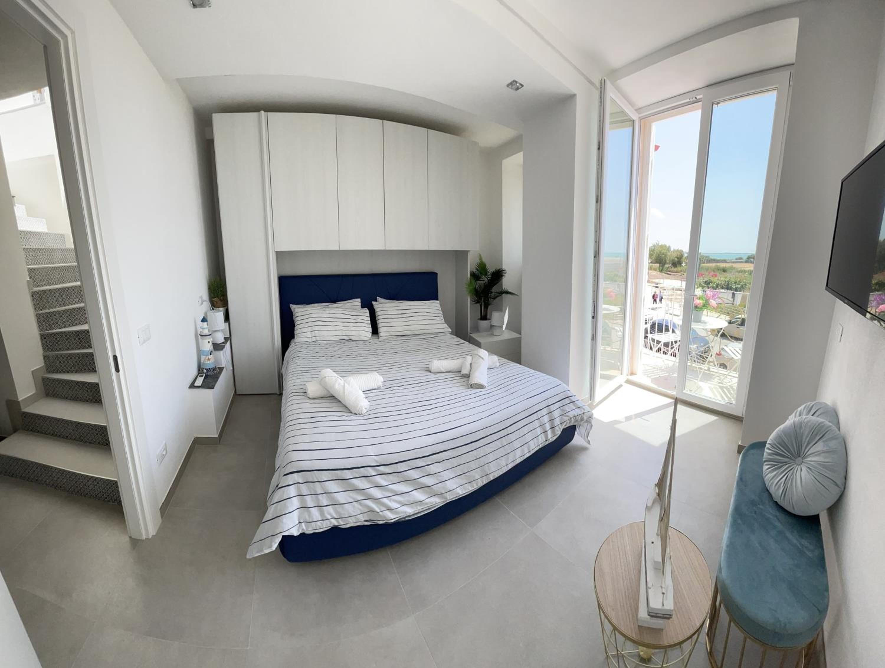 Double Room with Balcony and Sea View