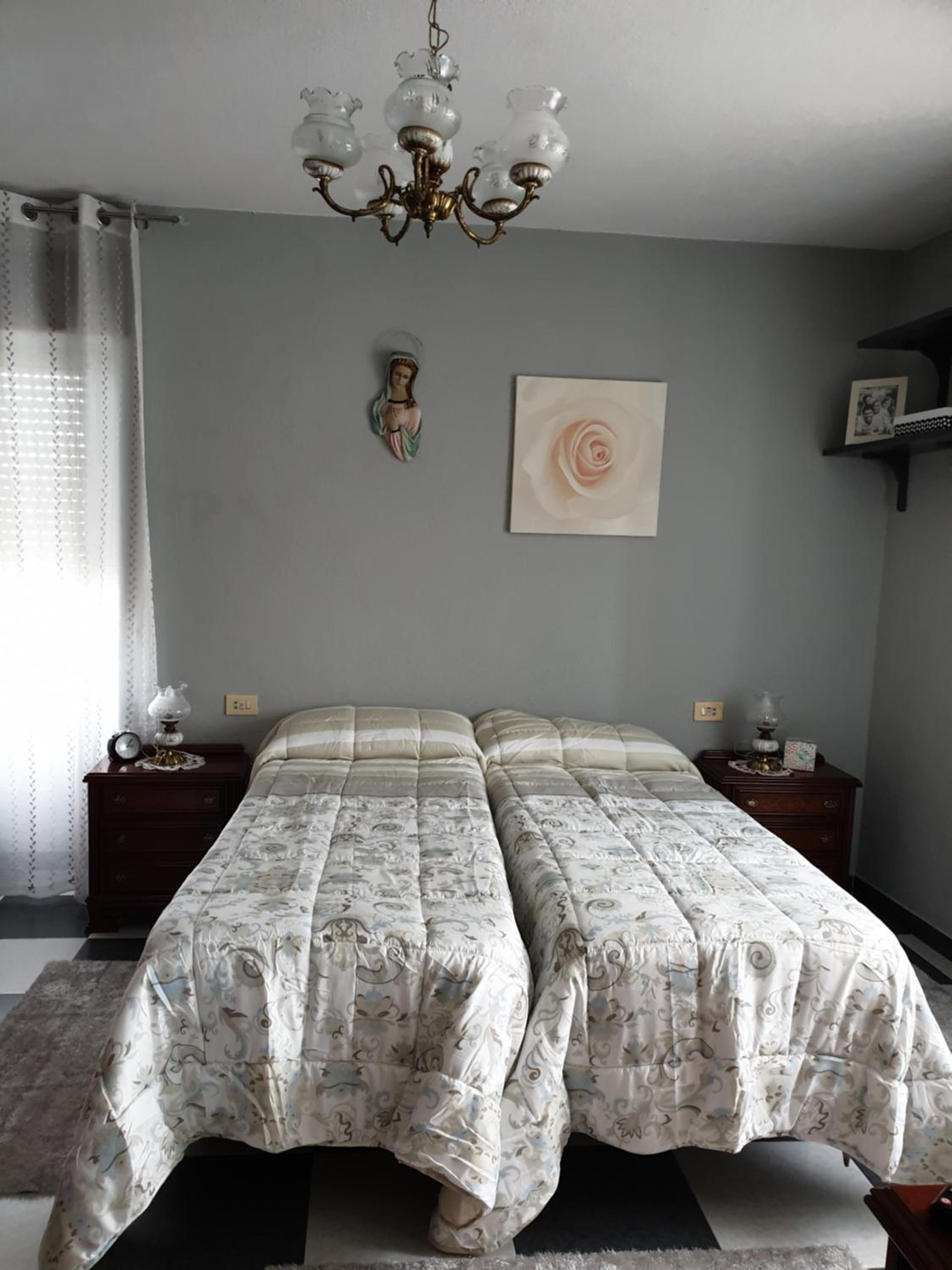 Casa de cuatro habitaciones