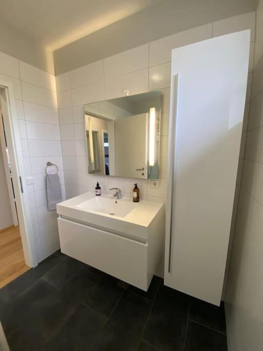 Three-Bedroom House photo 2