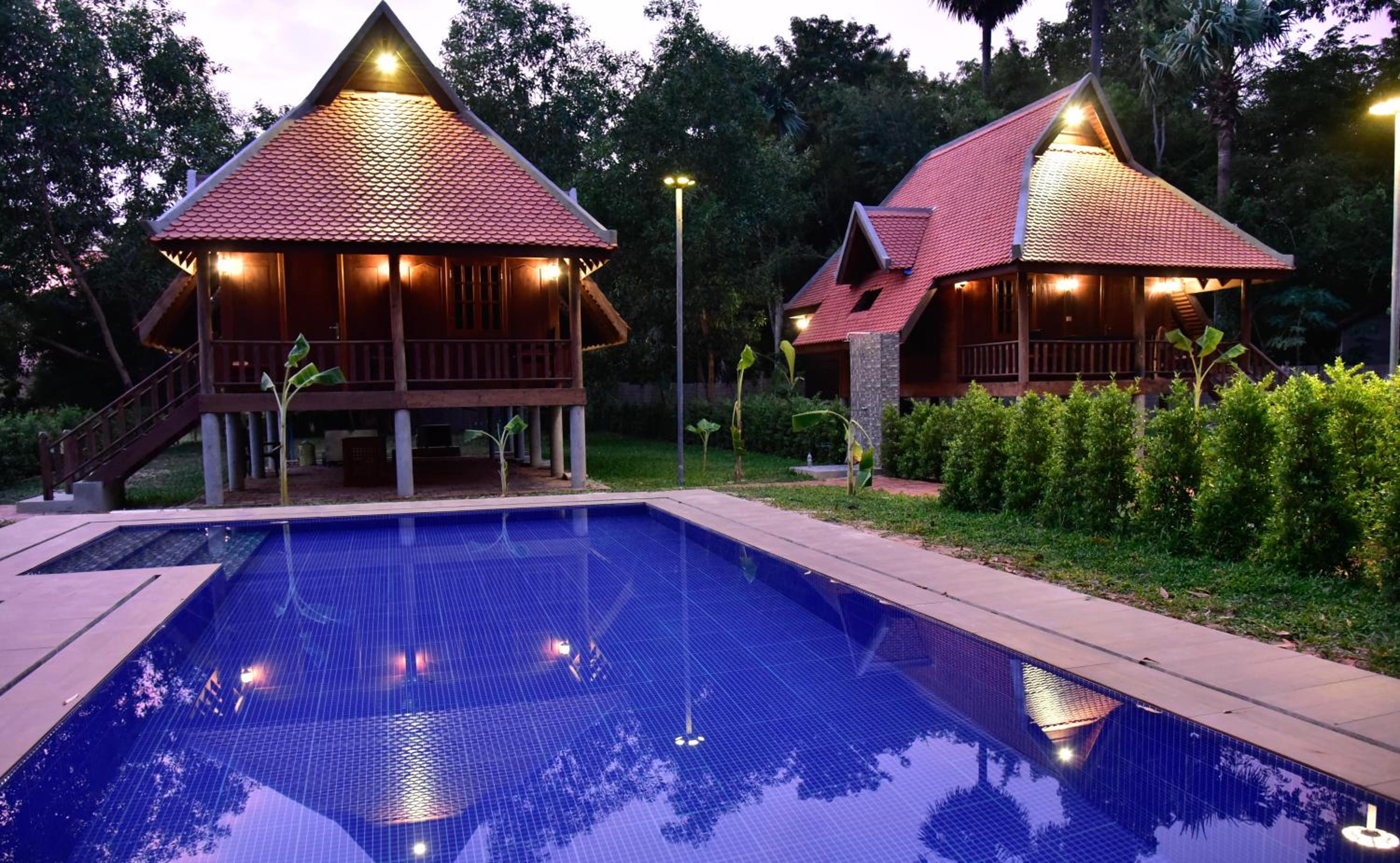 Family Bungalow Private Pool - Free Pickup photo 2