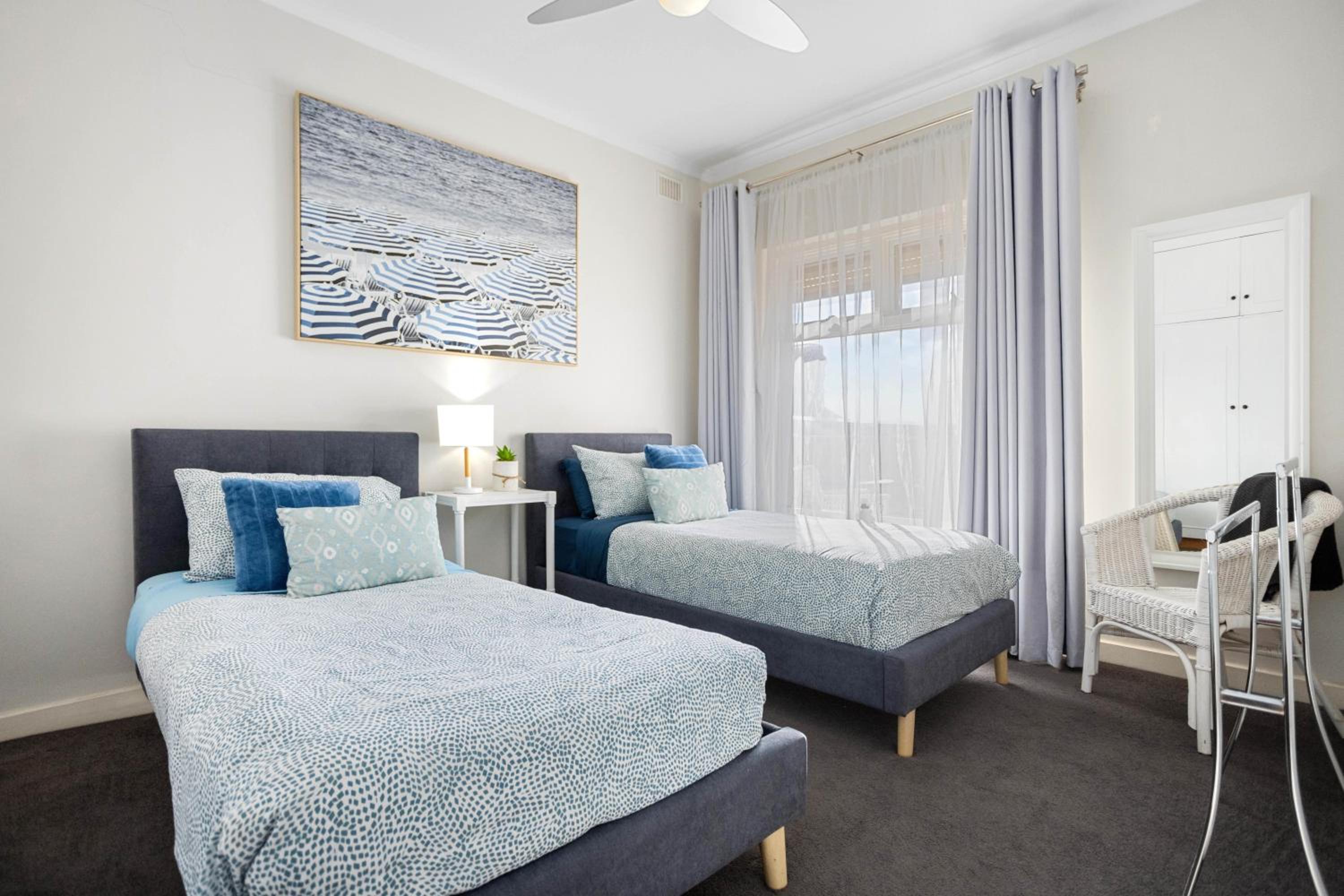 Apartment With Sea View photo 2