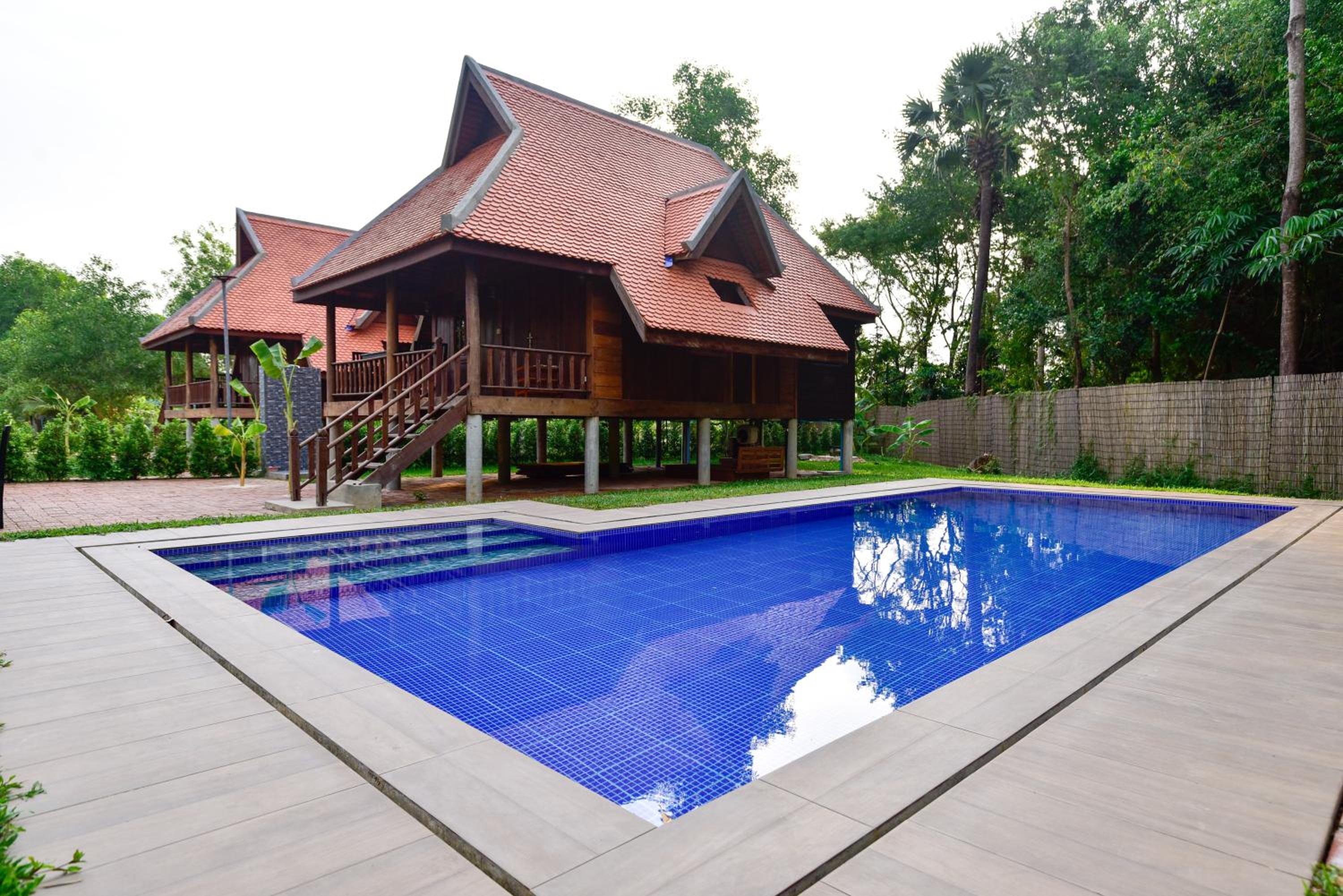 Family Bungalow Private Pool - Free Pickup photo 1