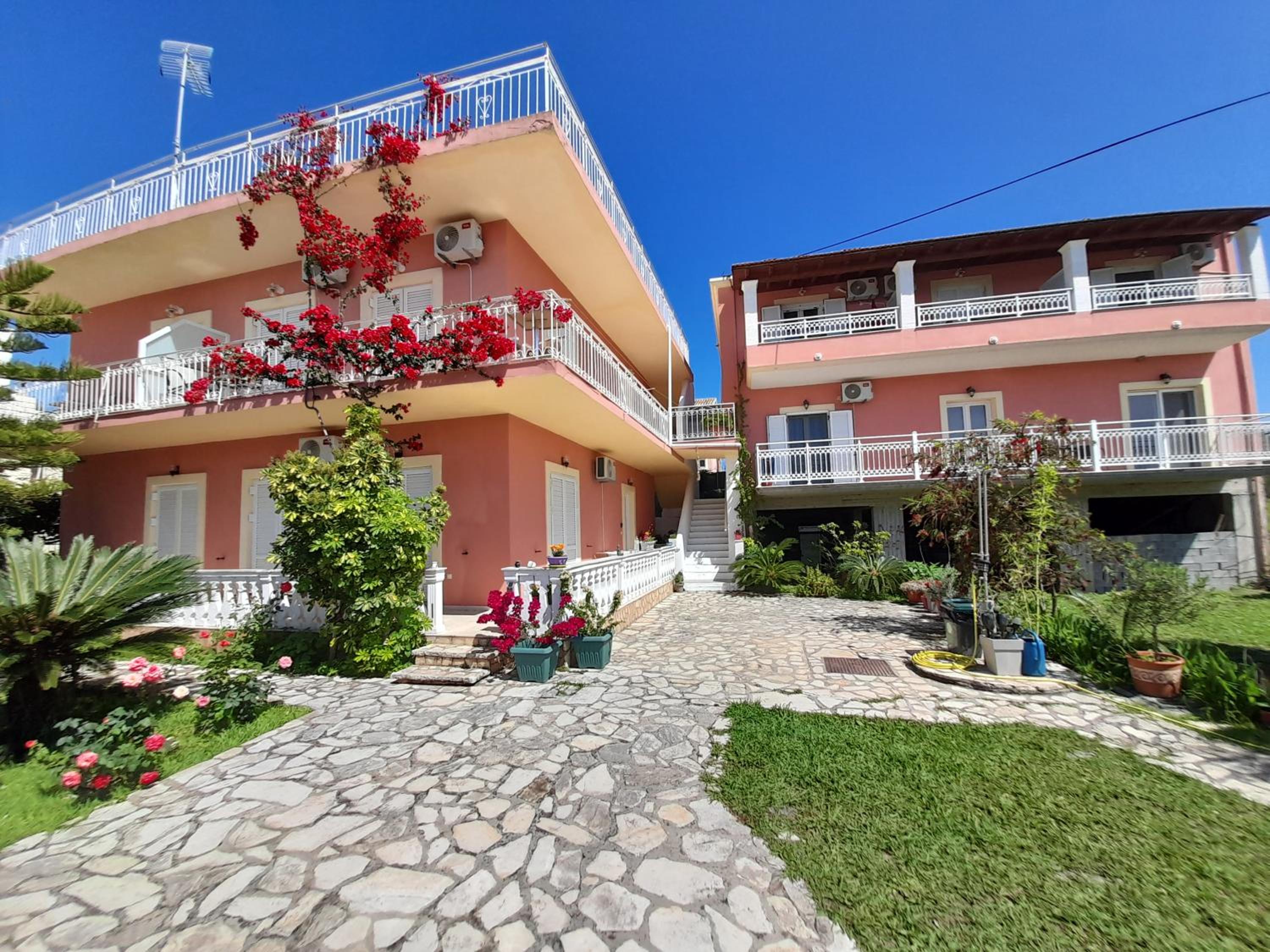 Deluxe Double or Twin Room with Ocean View photo 3
