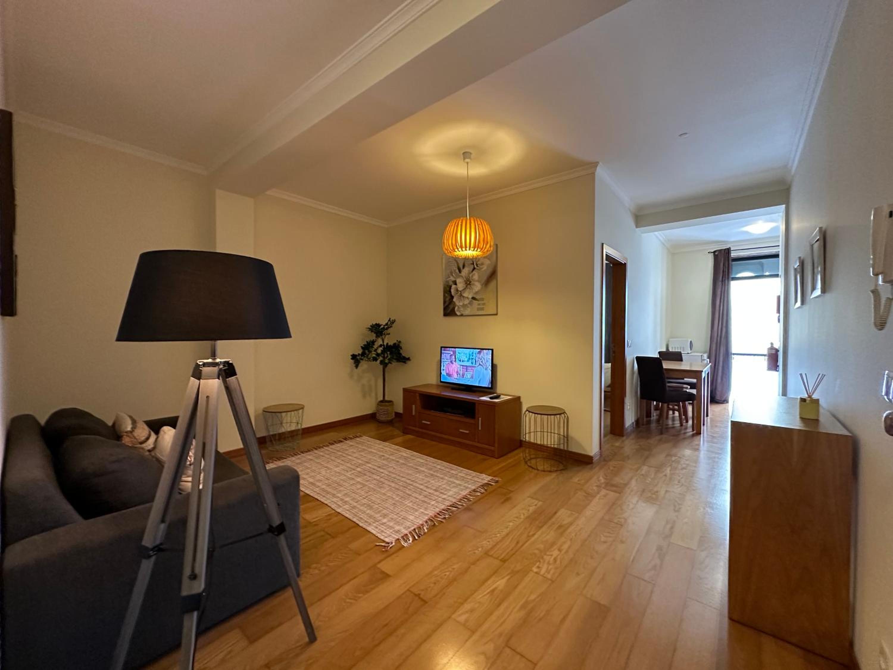 One-Bedroom Apartment