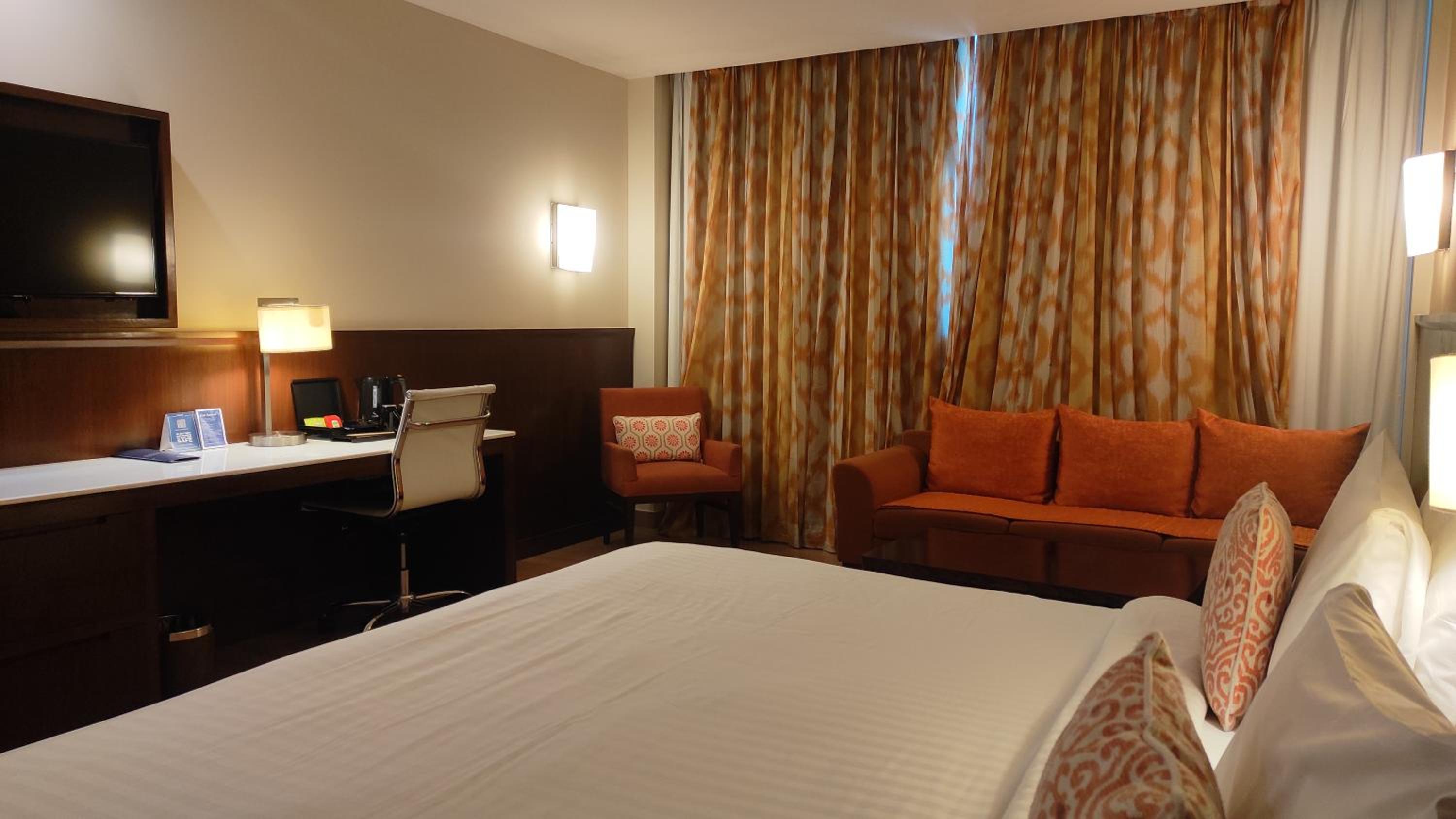 Superior King Room with 15% discount on Food and Soft beverages,02hr of Early check-in or late check-out (subject to availability)