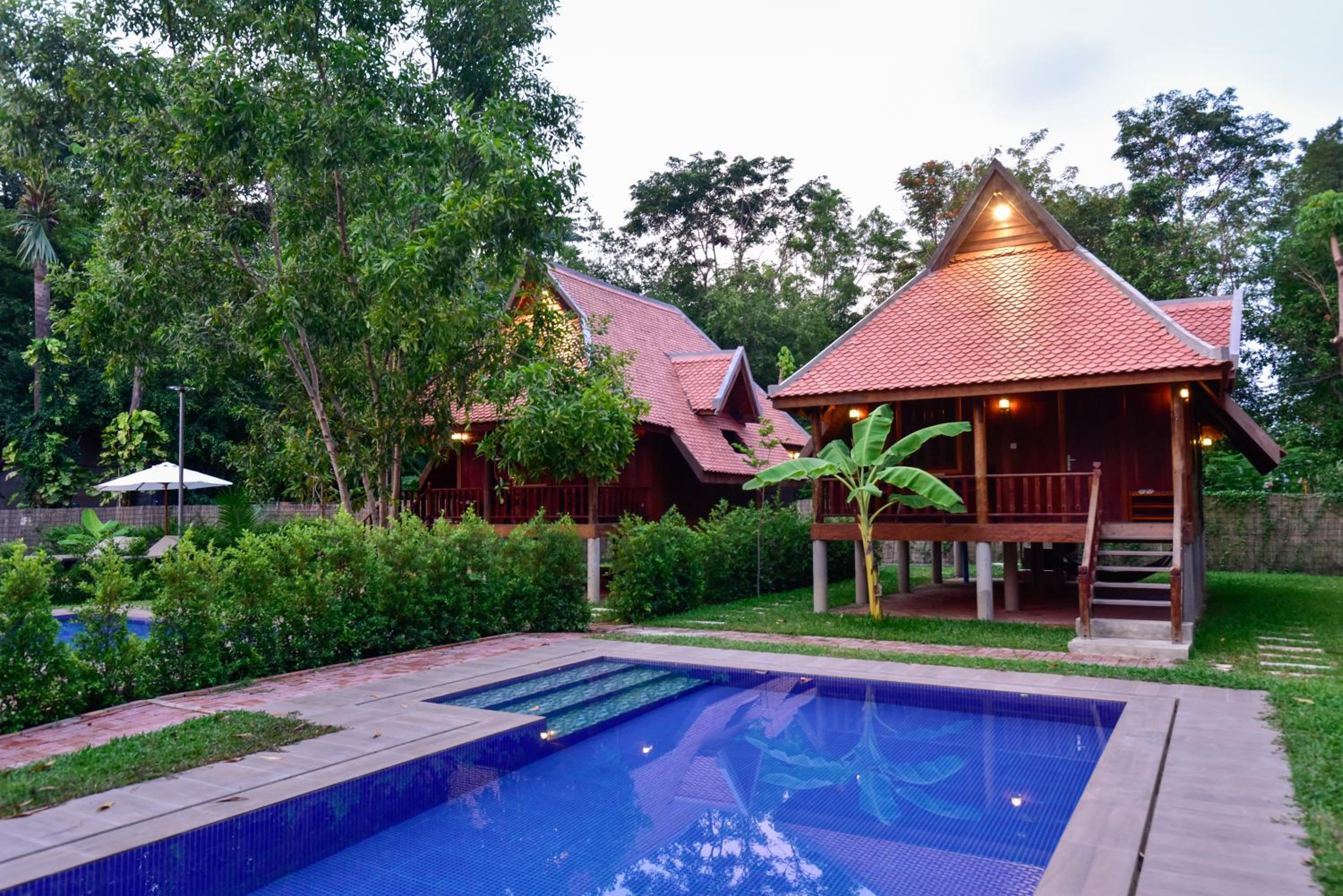 Family Bungalow Private Pool - Free Pickup photo 3