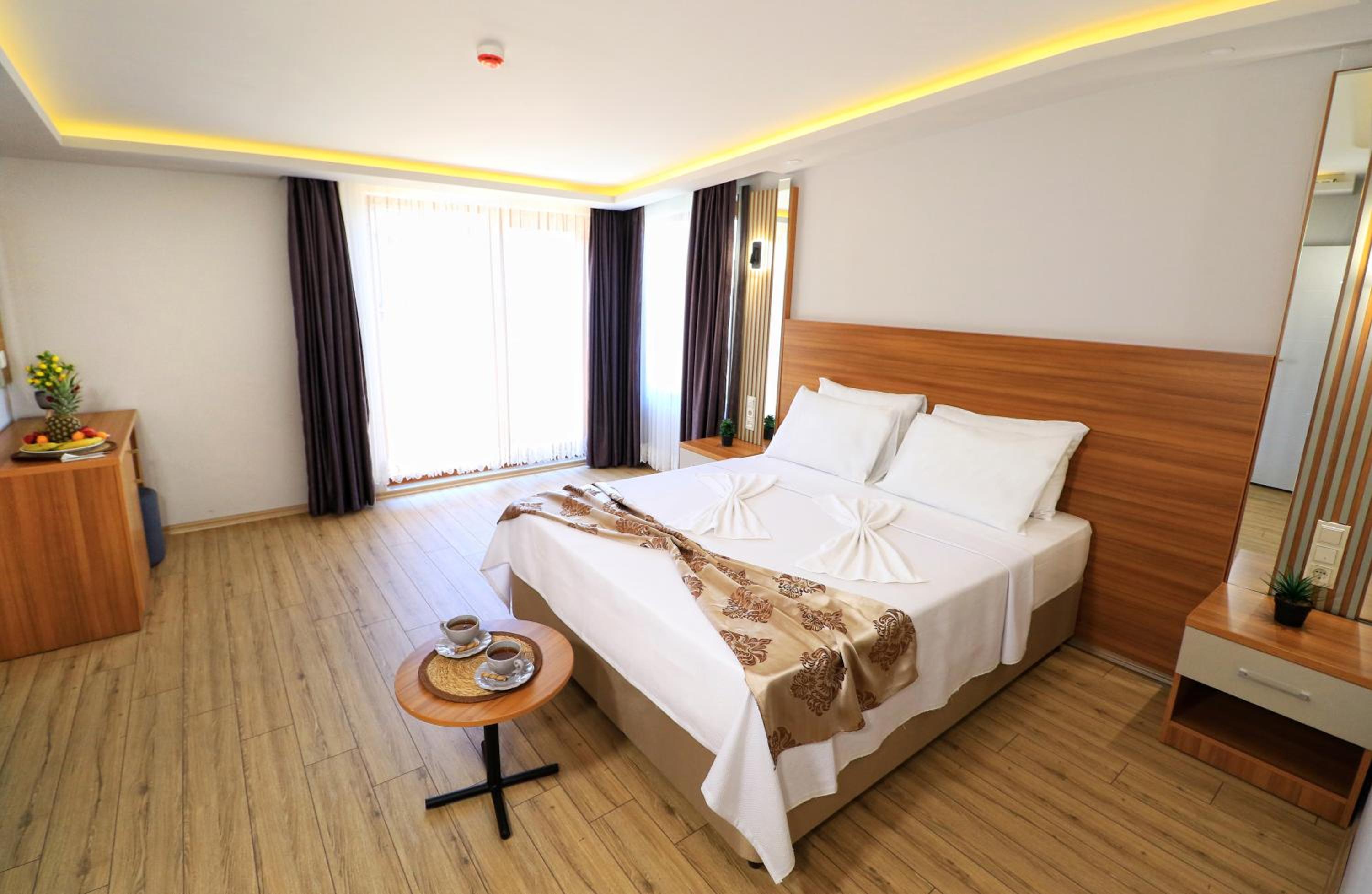 Superior Suite - Photo 1