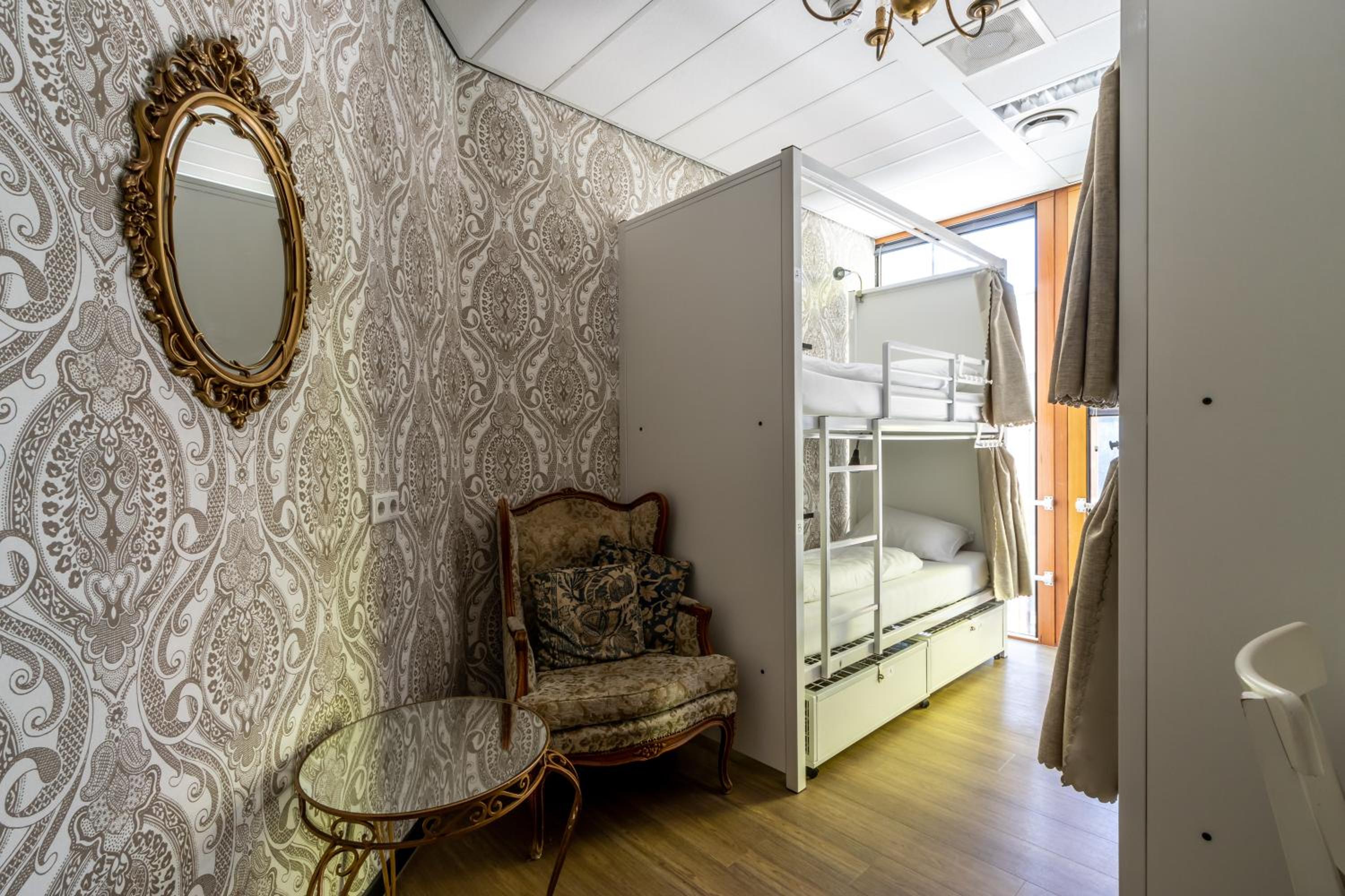 Bed in 4-Bed Women Dormitory Room photo 1