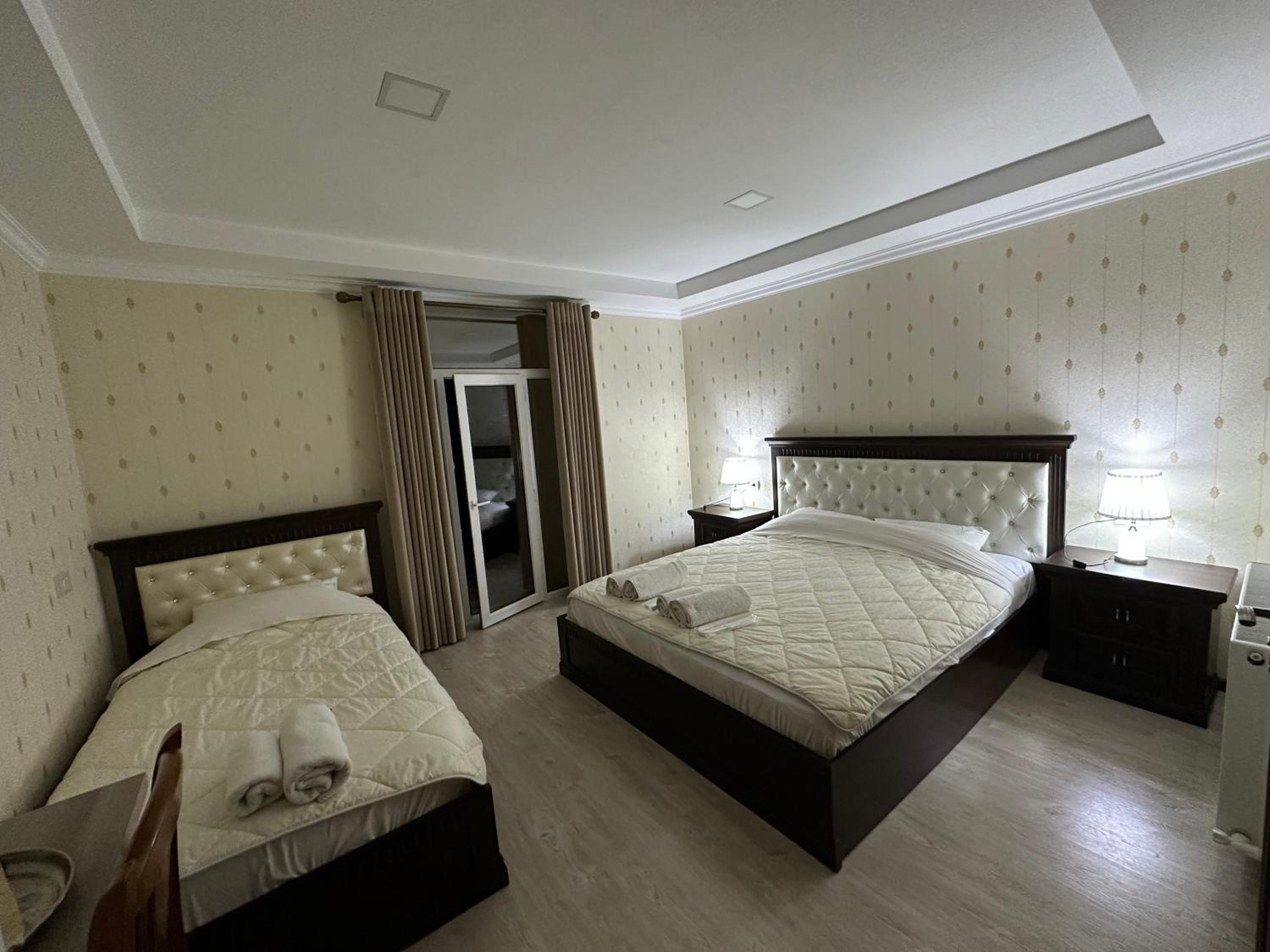 Triple Room with Pool View