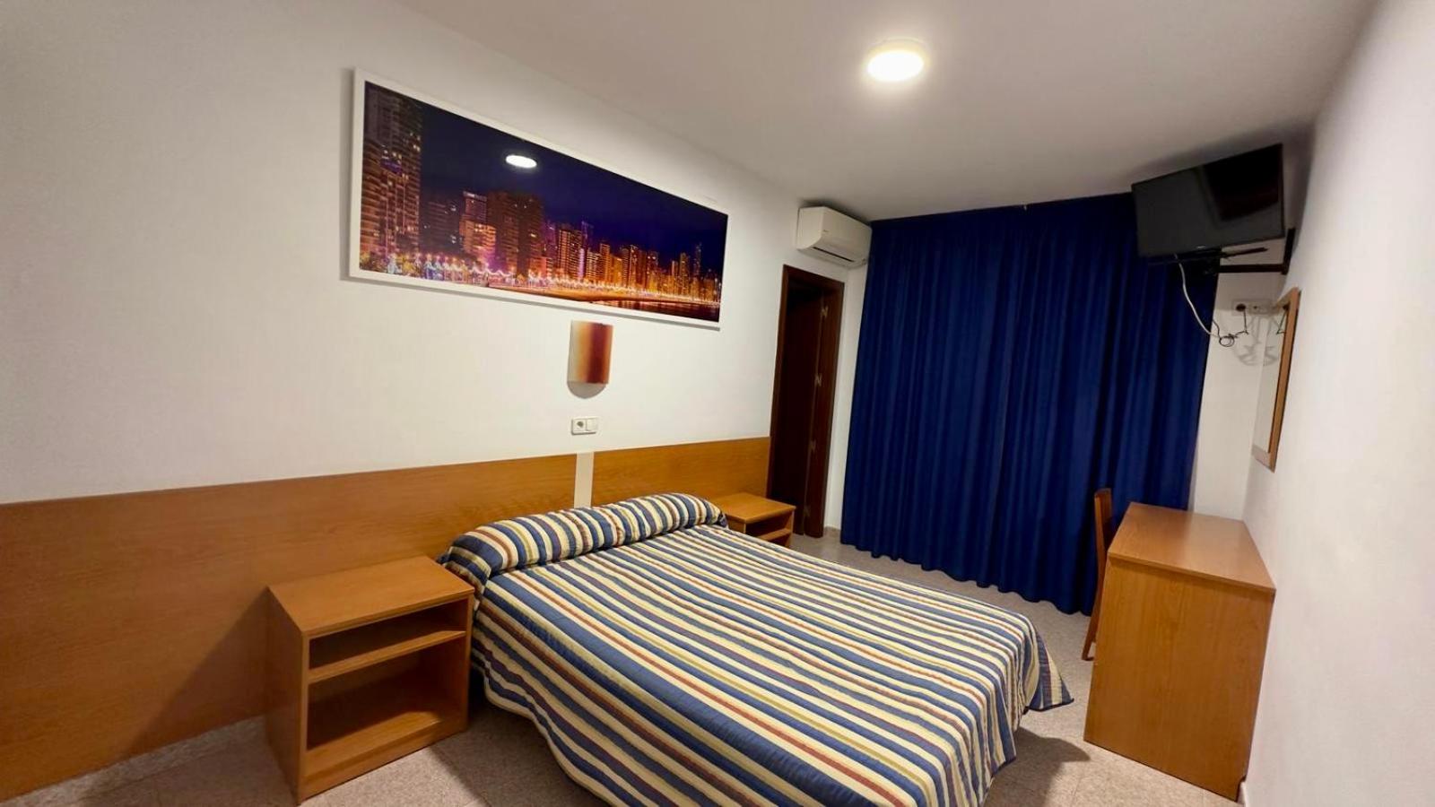 Standard Queen Room