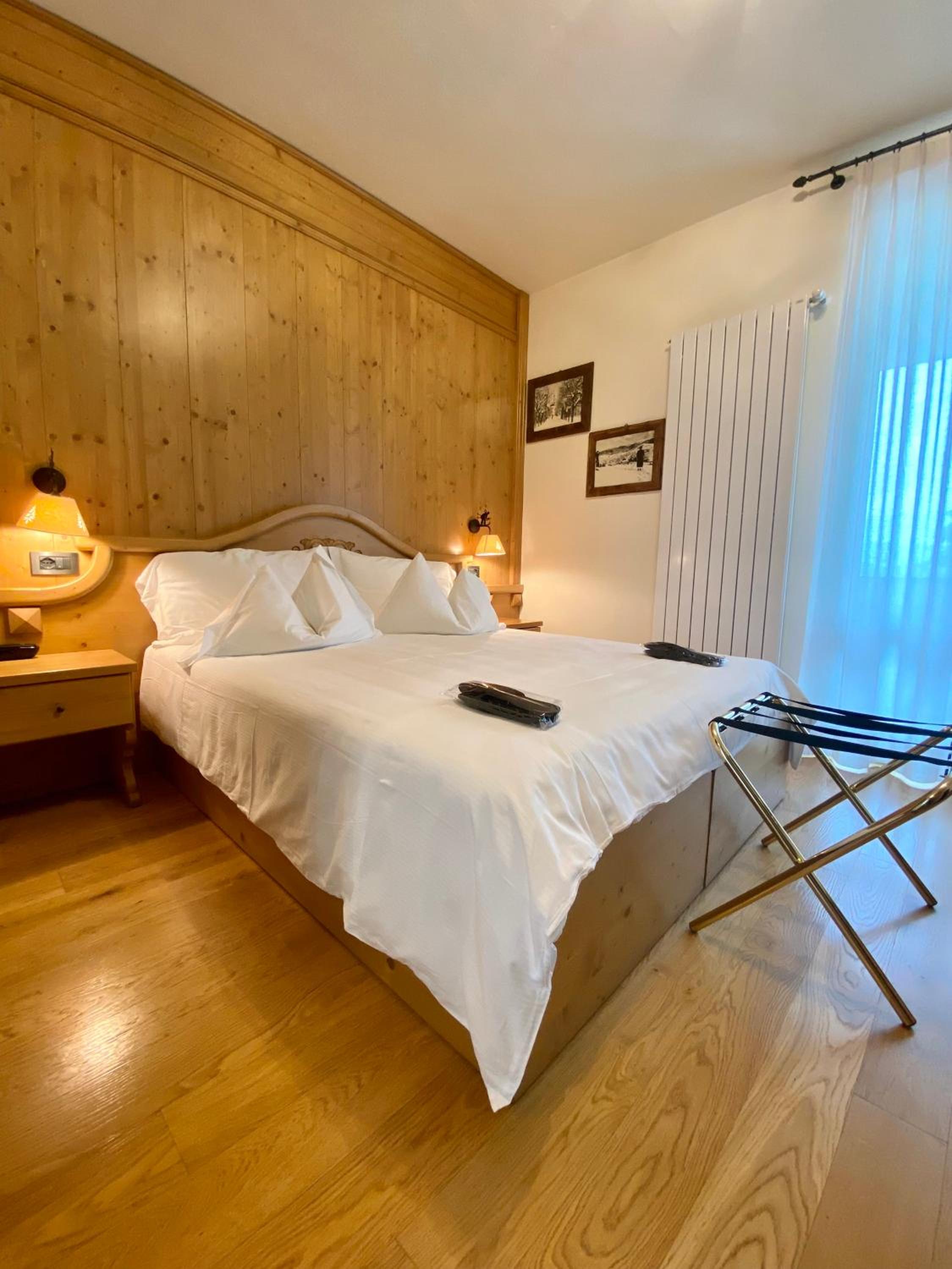 Deluxe Double or Twin Room with Mountain View - Photo 4