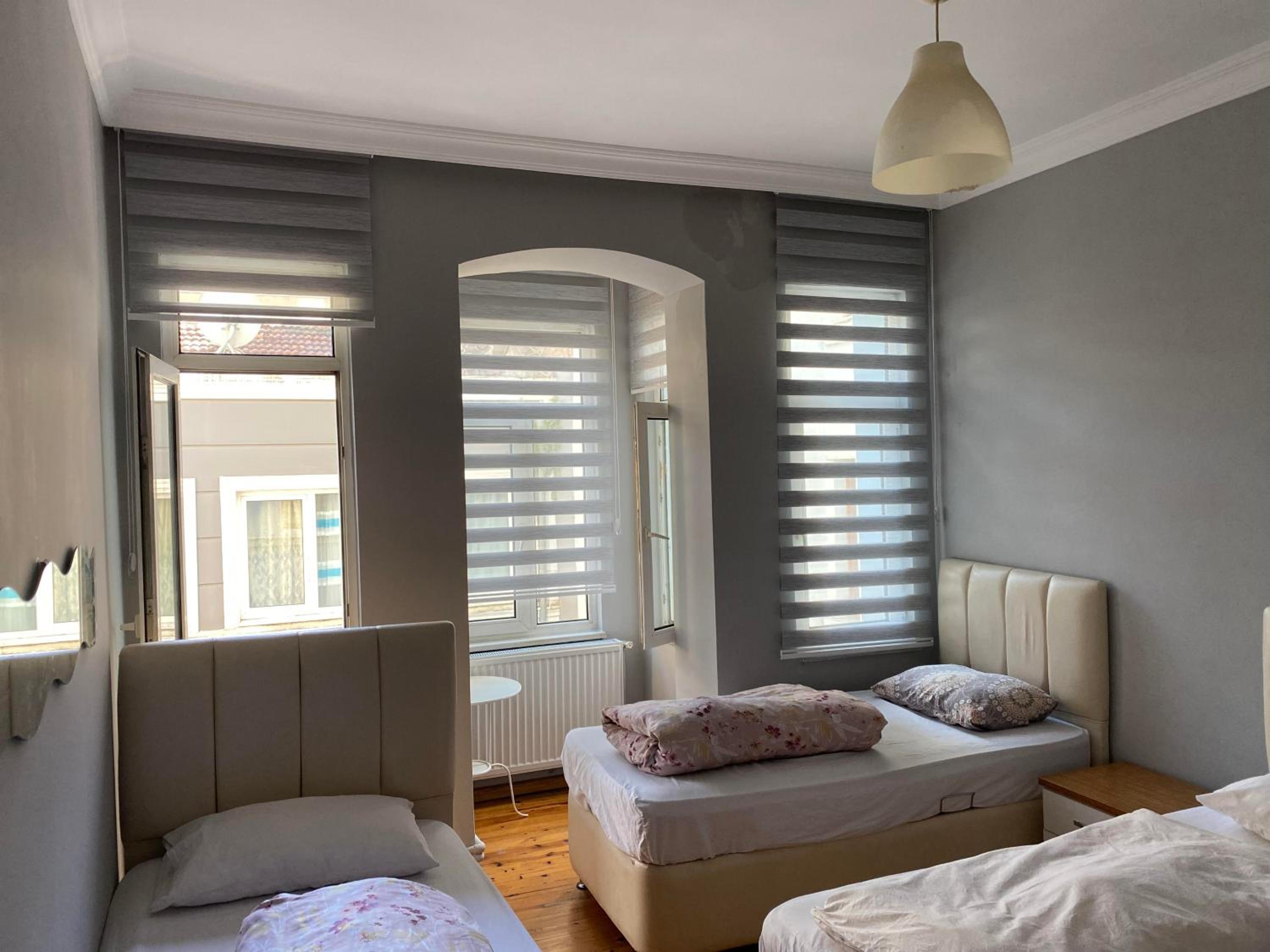 Bed in 4-Bed Female Dormitory Room photo 1