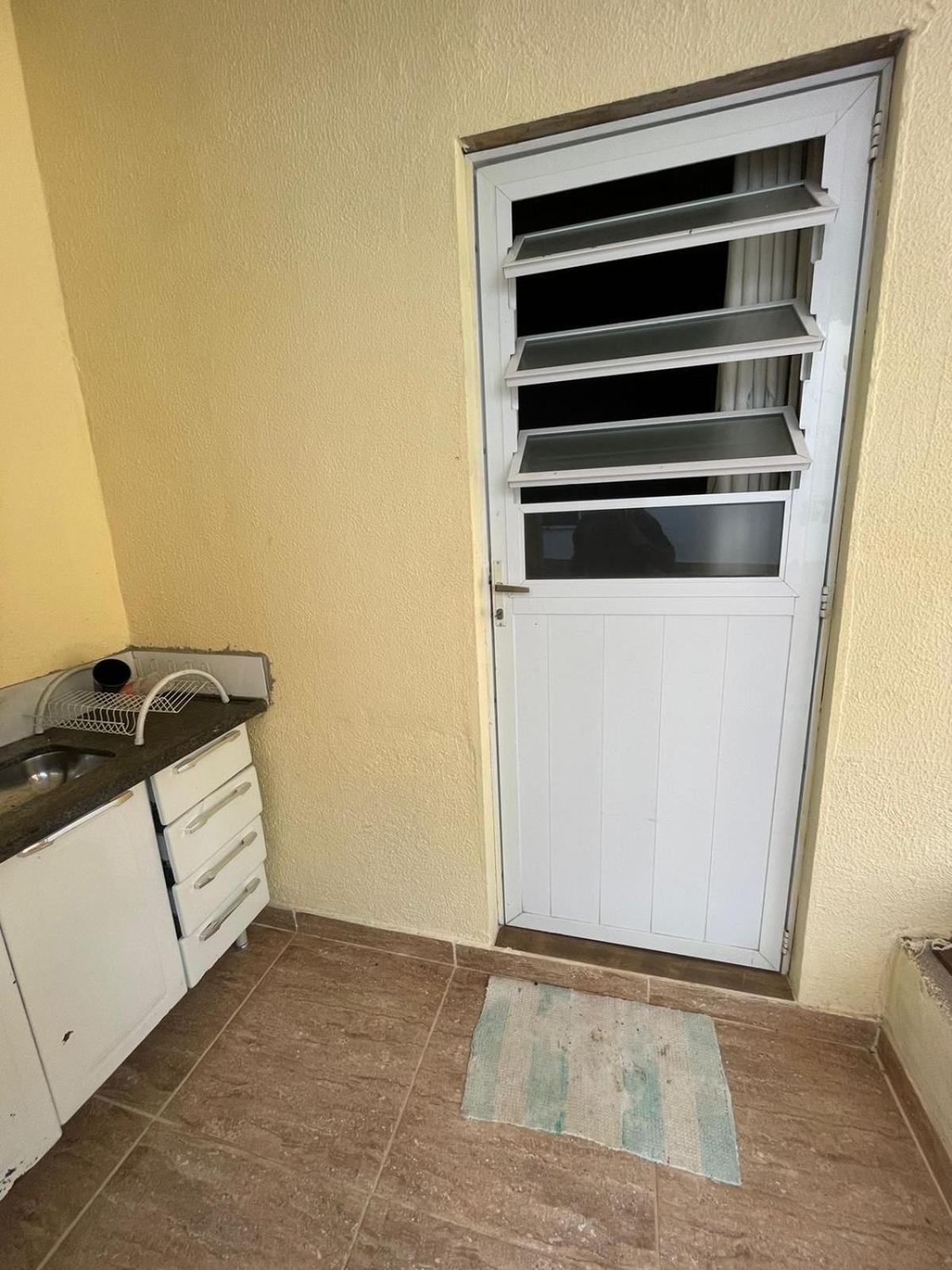 One-Bedroom House photo 2