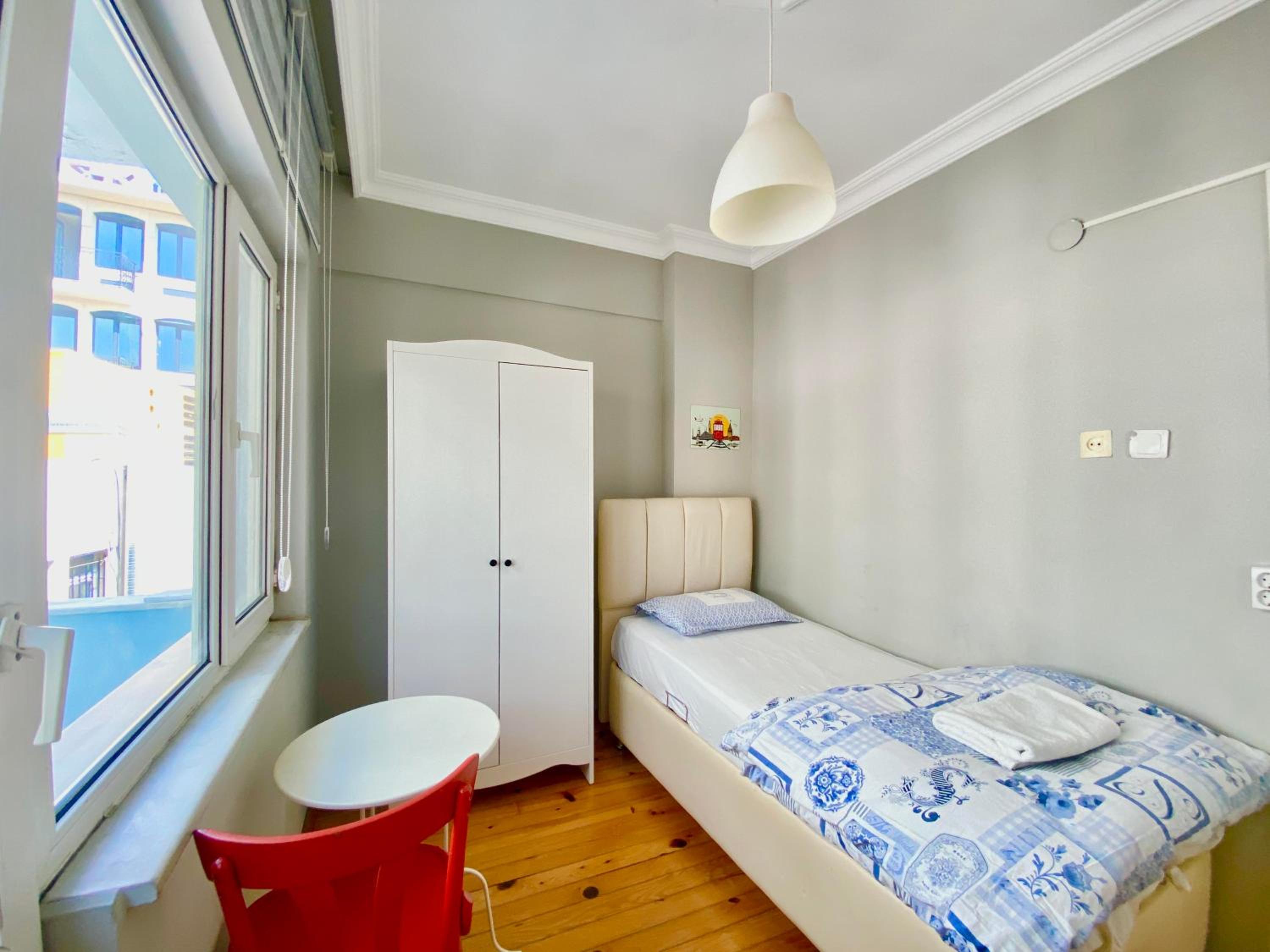 Single Room with Balcony photo 2