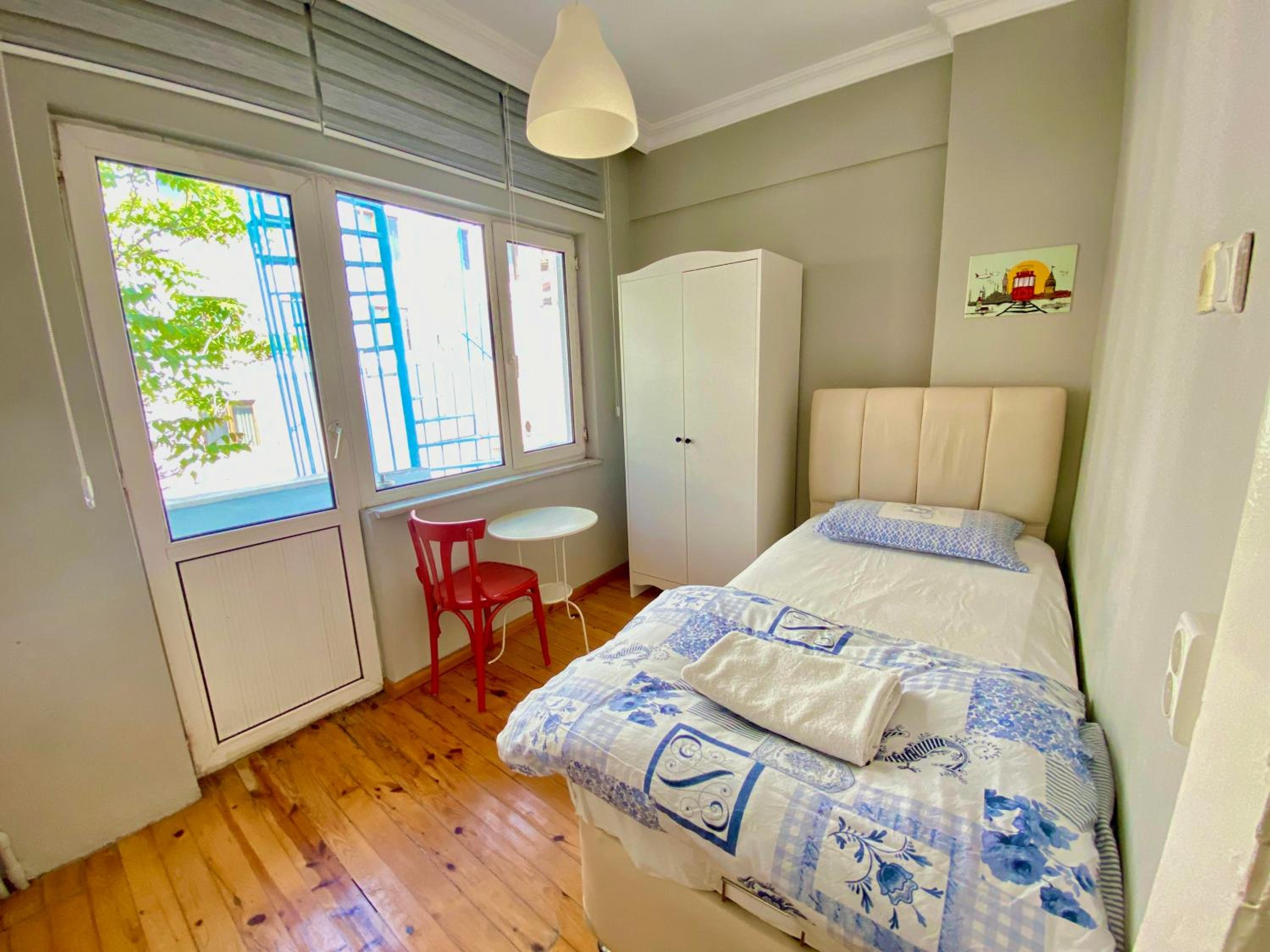 Single Room with Balcony photo 1