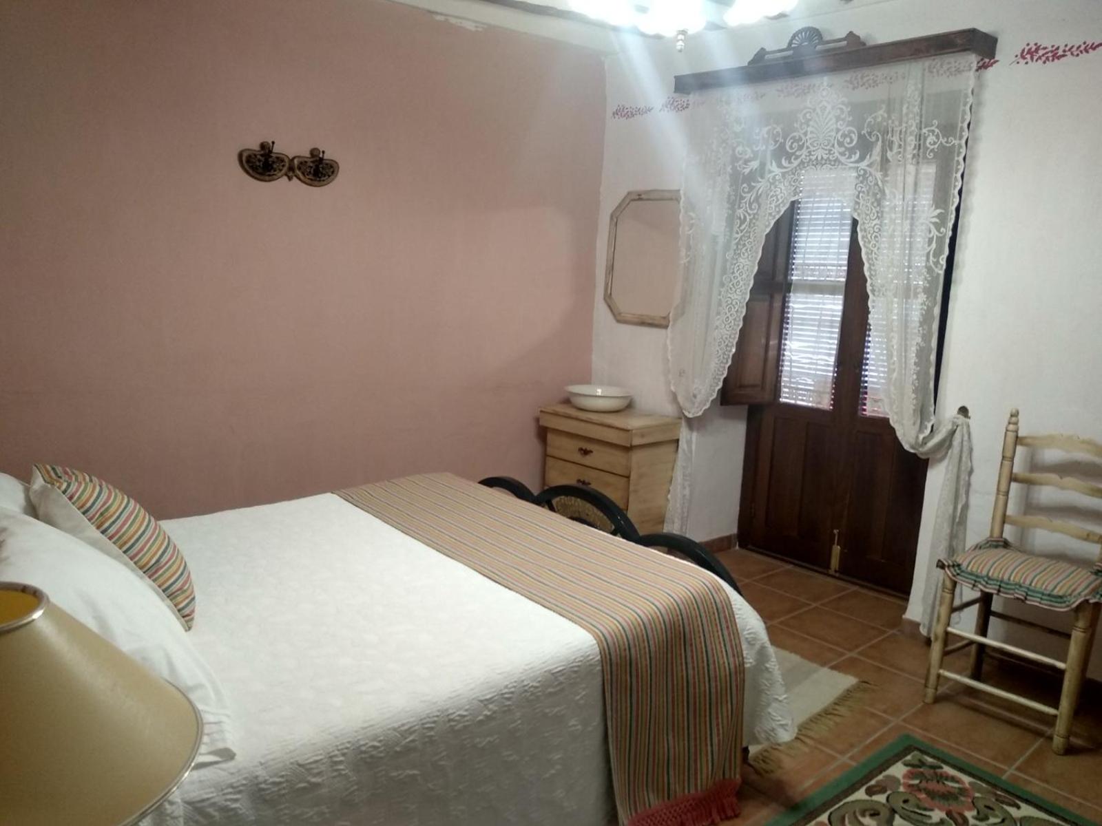 Casa de cuatro habitaciones