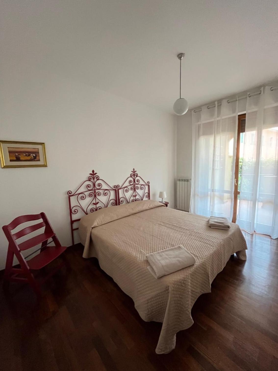 Two-Bedroom Apartment photo 2