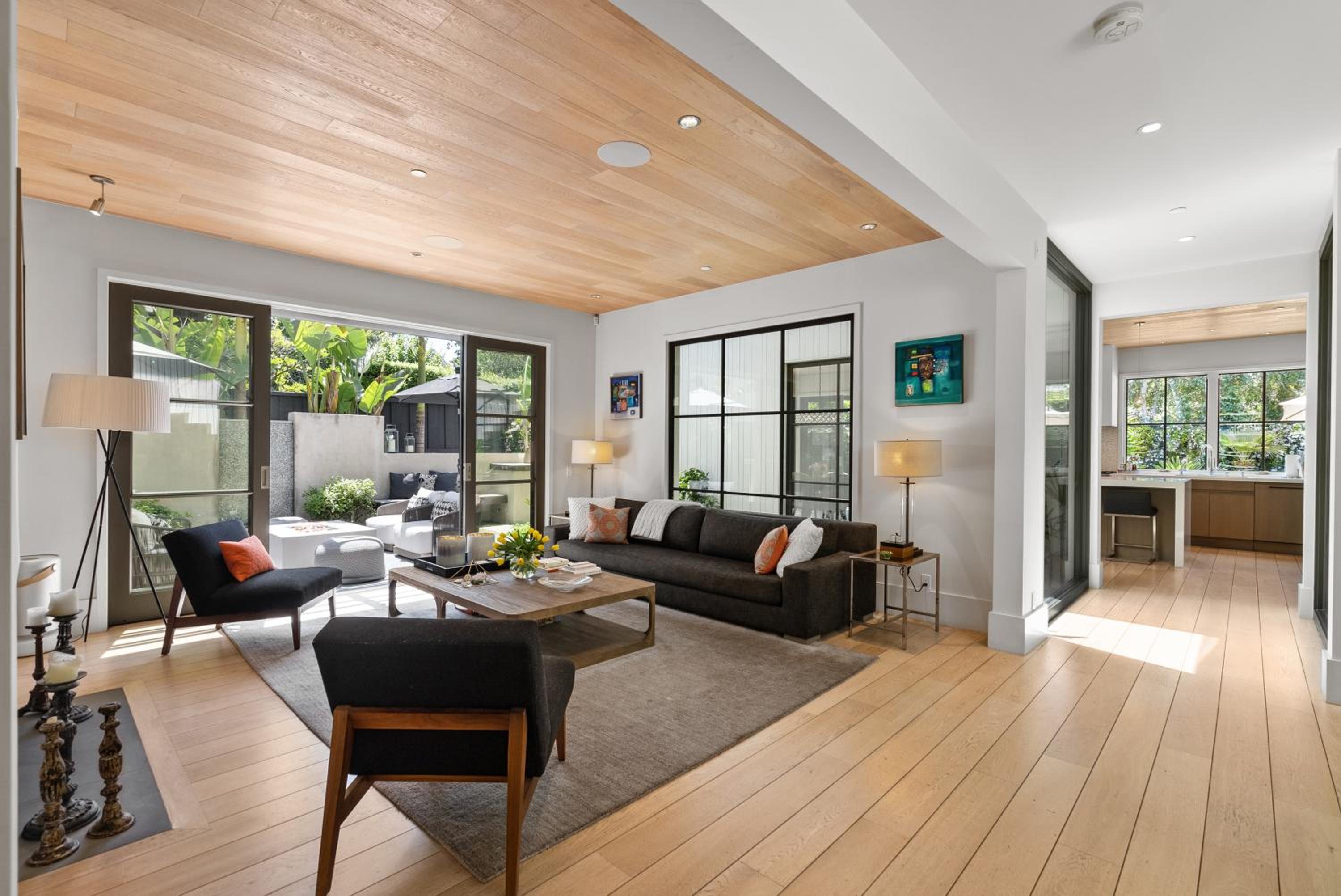 Three-Bedroom Villa photo 2