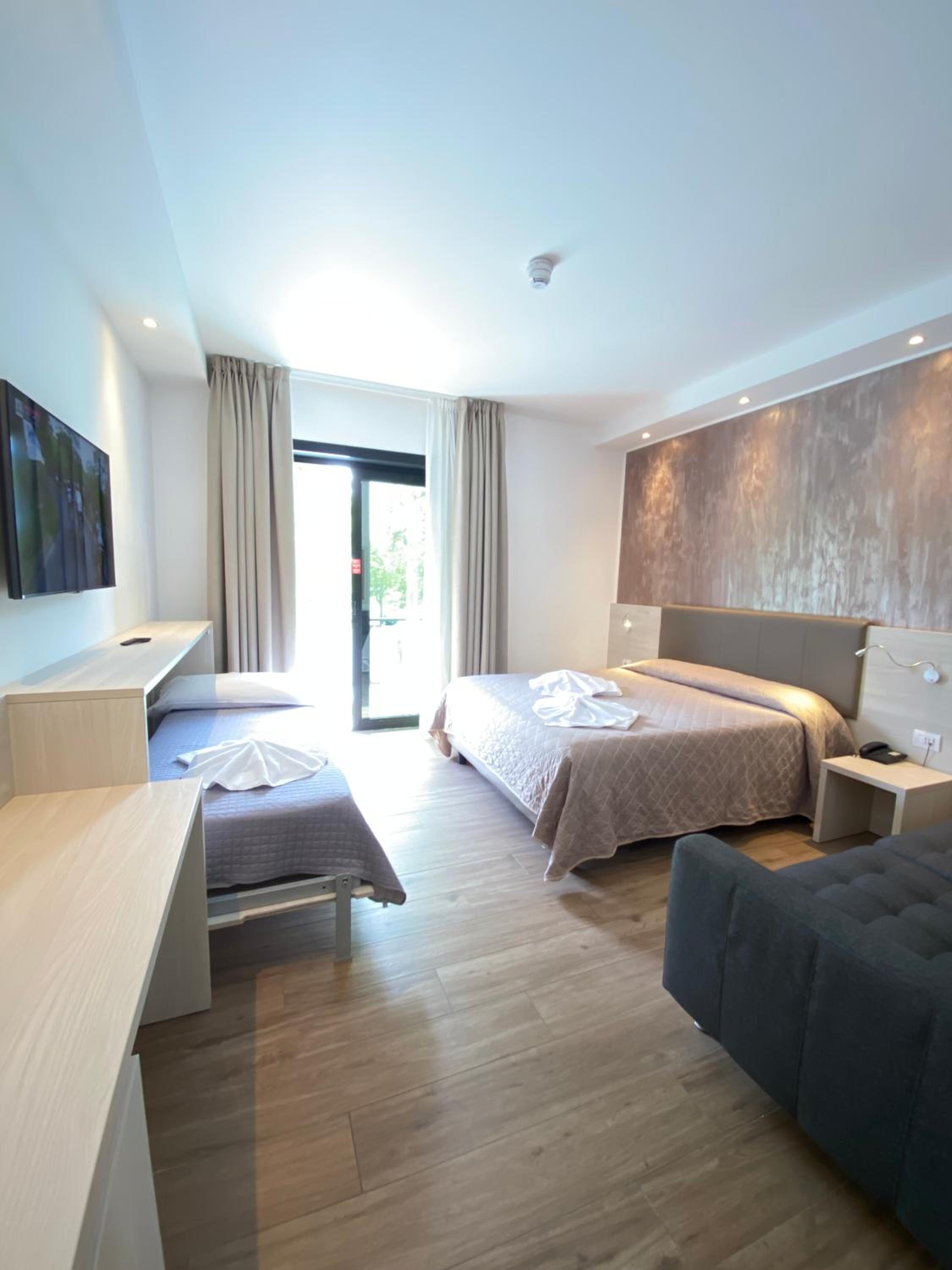 Superior Triple Room with Terrace
