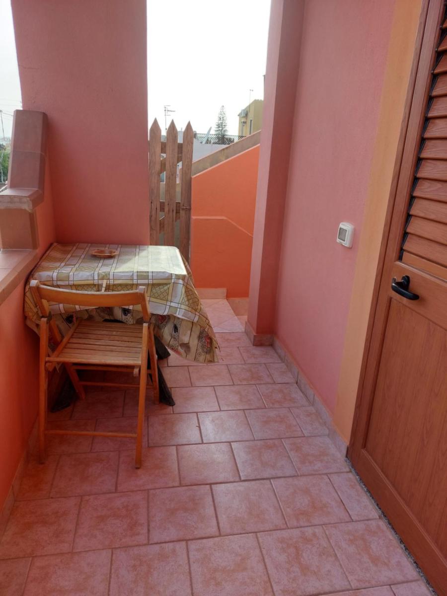 One-Bedroom House photo 2