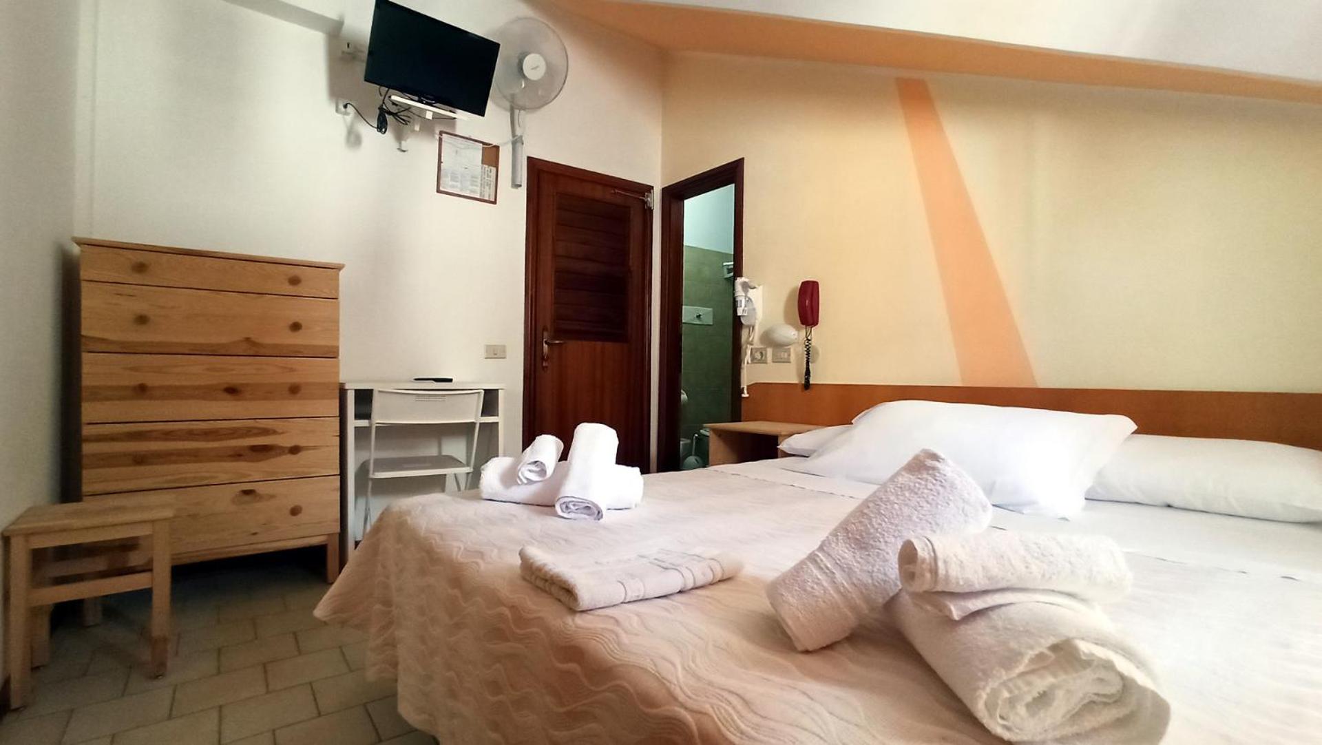 Double Room - Attic photo 1