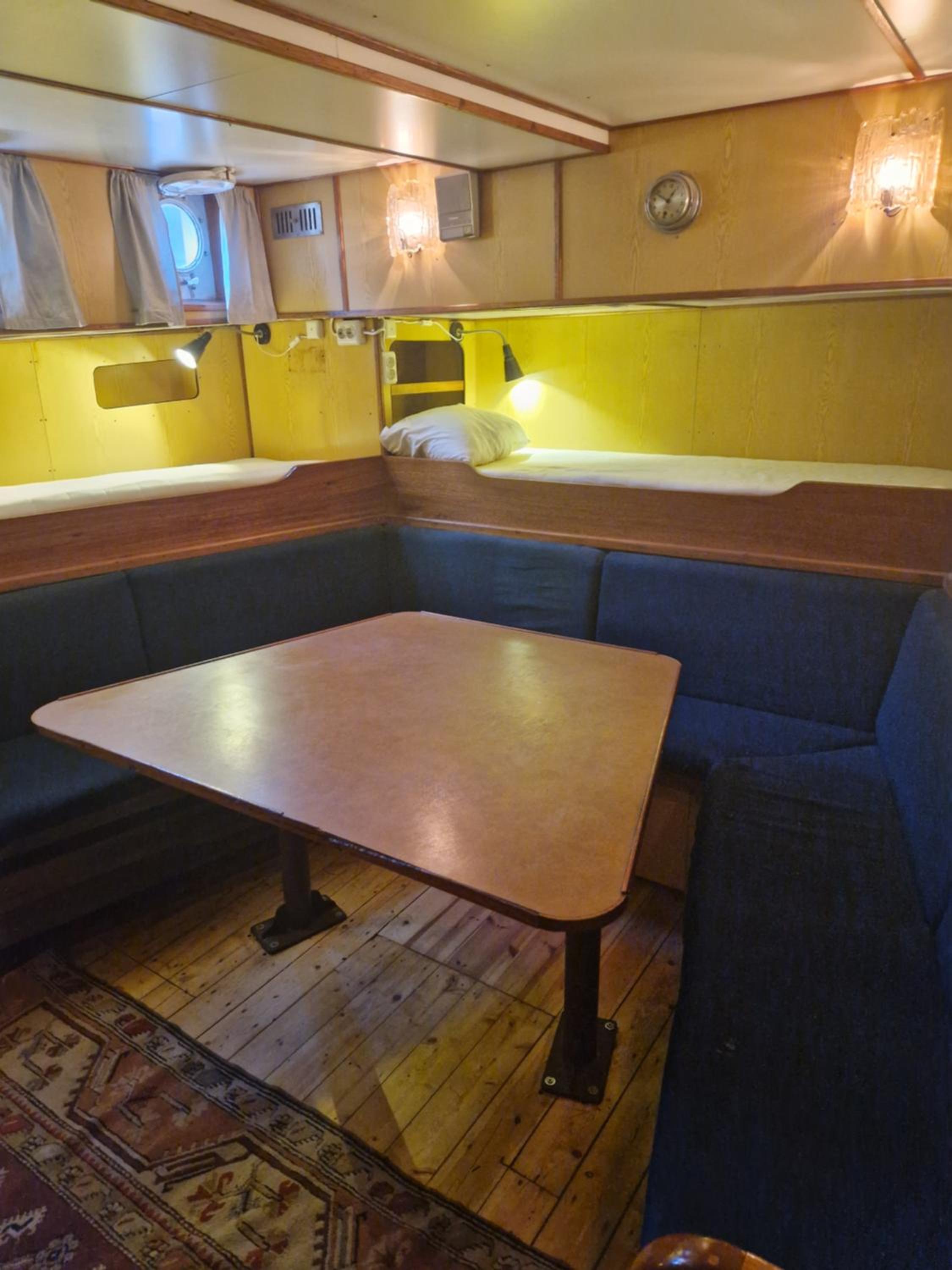 Family Room photo 1