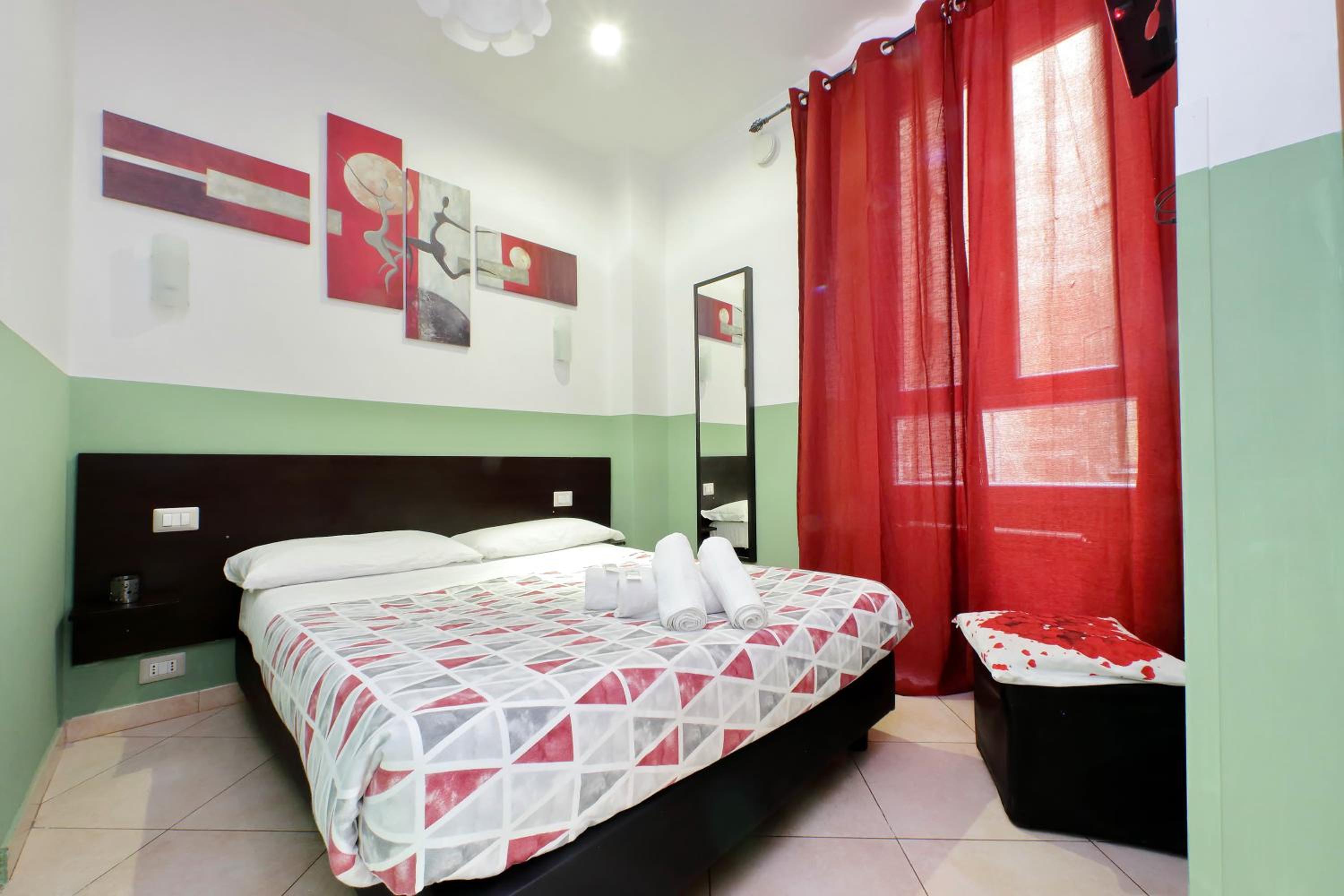 Single Room photo 3