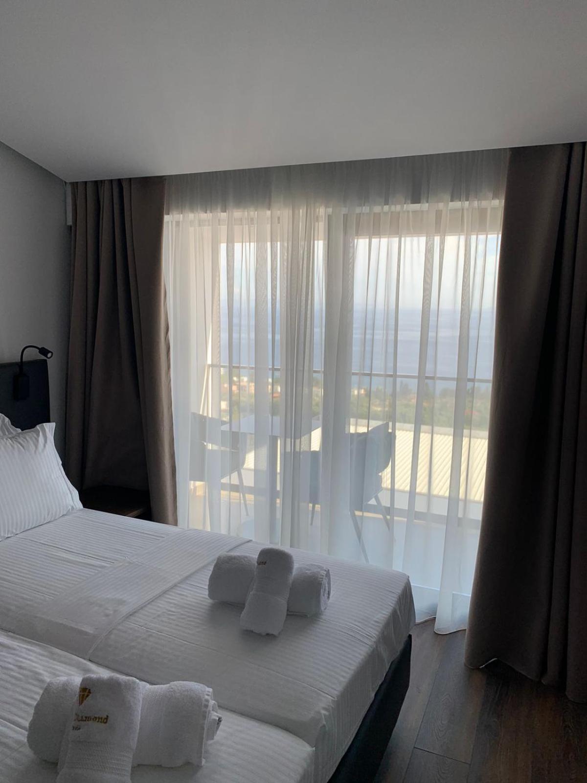 Deluxe Double Room with Sea View photo 2