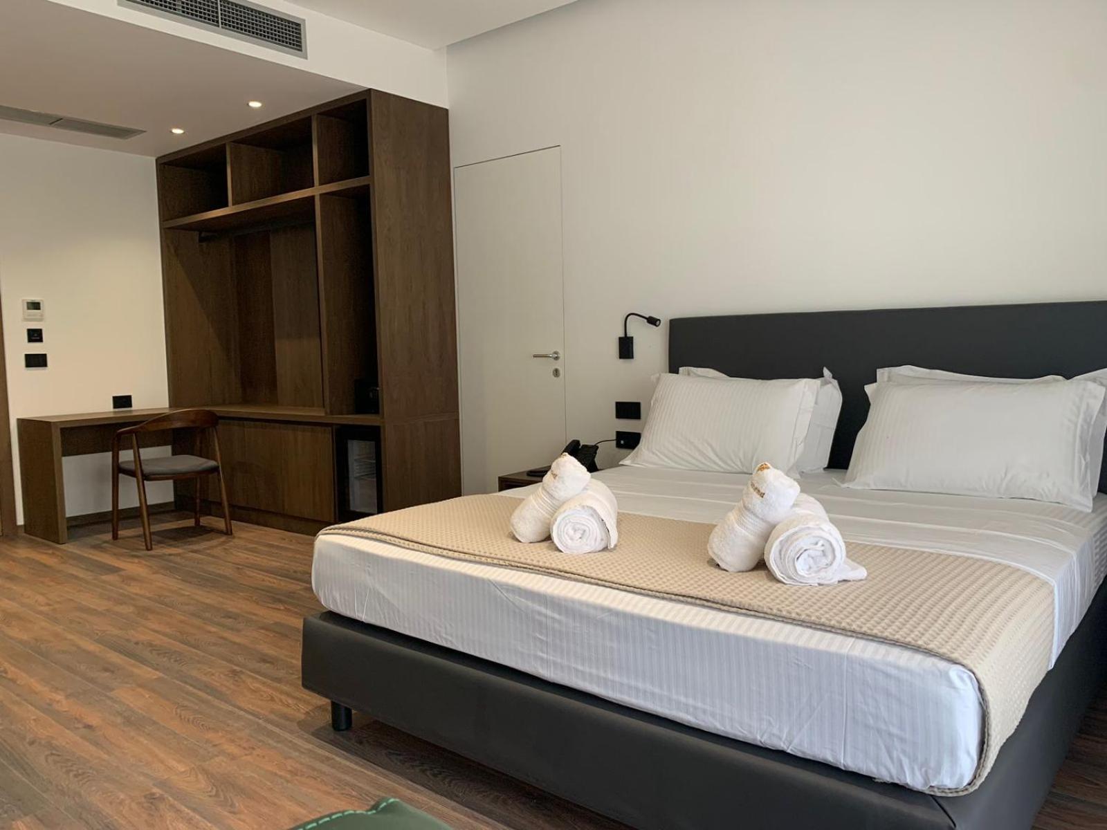 Deluxe Quadruple Room with Mountain View