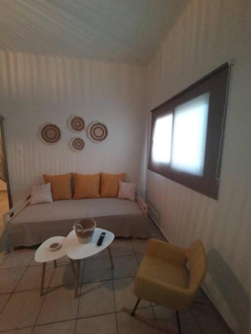 One-Bedroom House photo 2