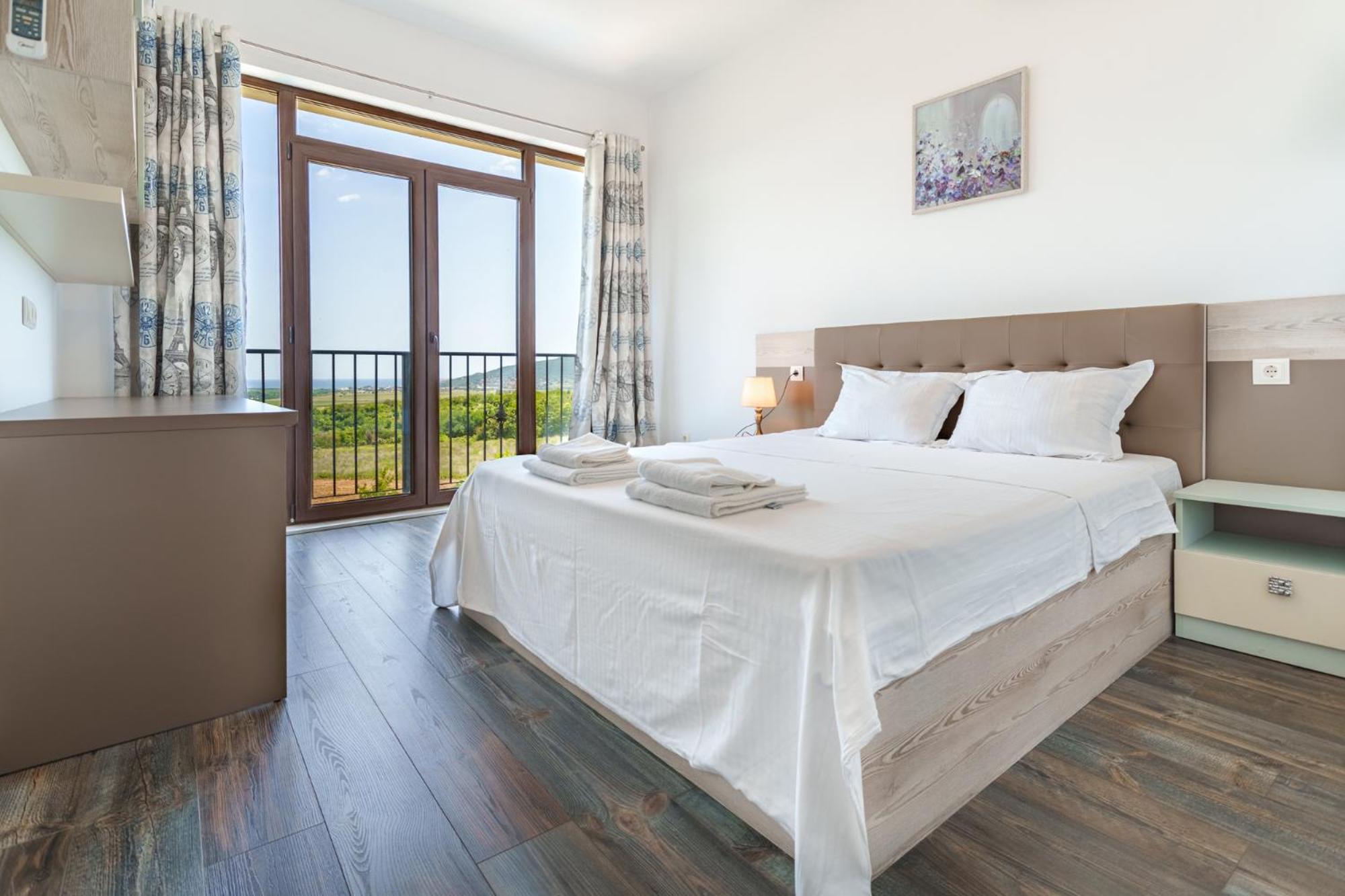 Villa photo 3