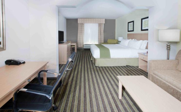 King Suite - Photo 1