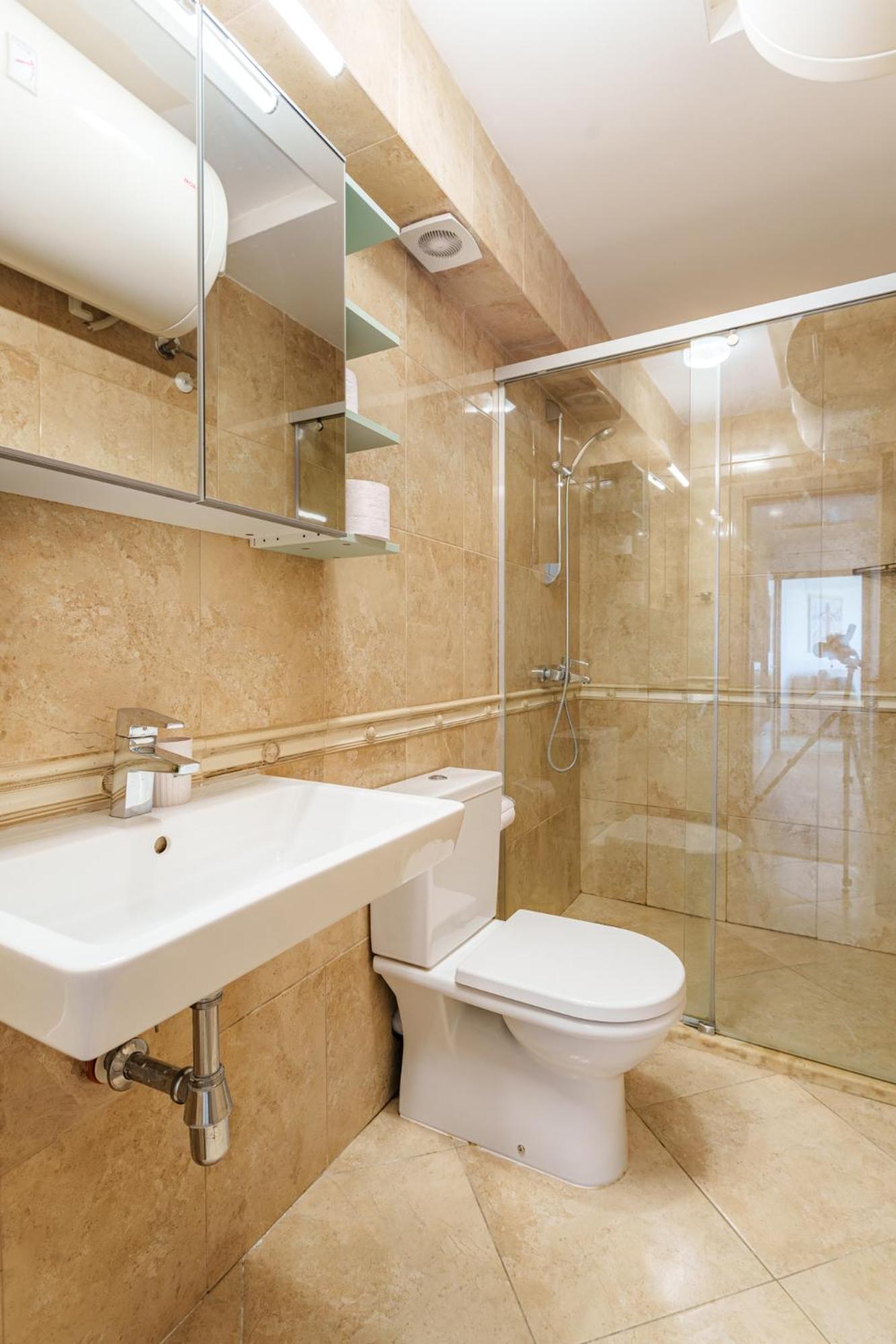 One-Bedroom Apartment - Photo 16
